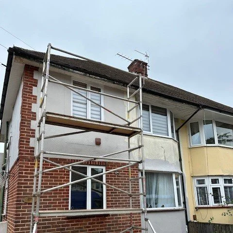 image showing our scaffold equipment used to fit new fascias and gutters