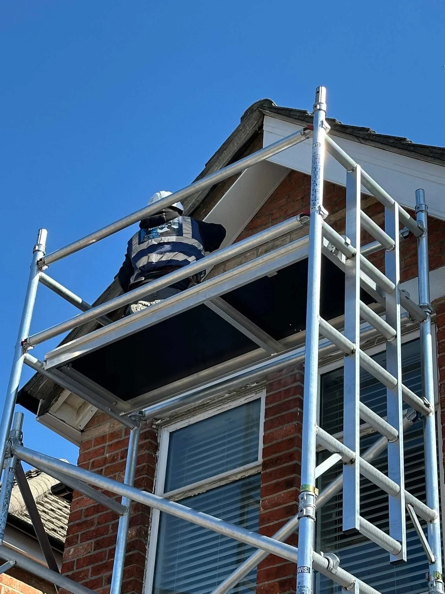 fitting soffit to gable end.jpg