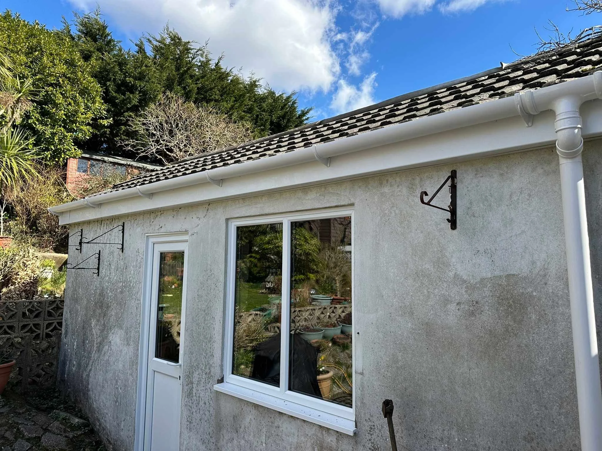 new fascia soffit and guttering .jpg