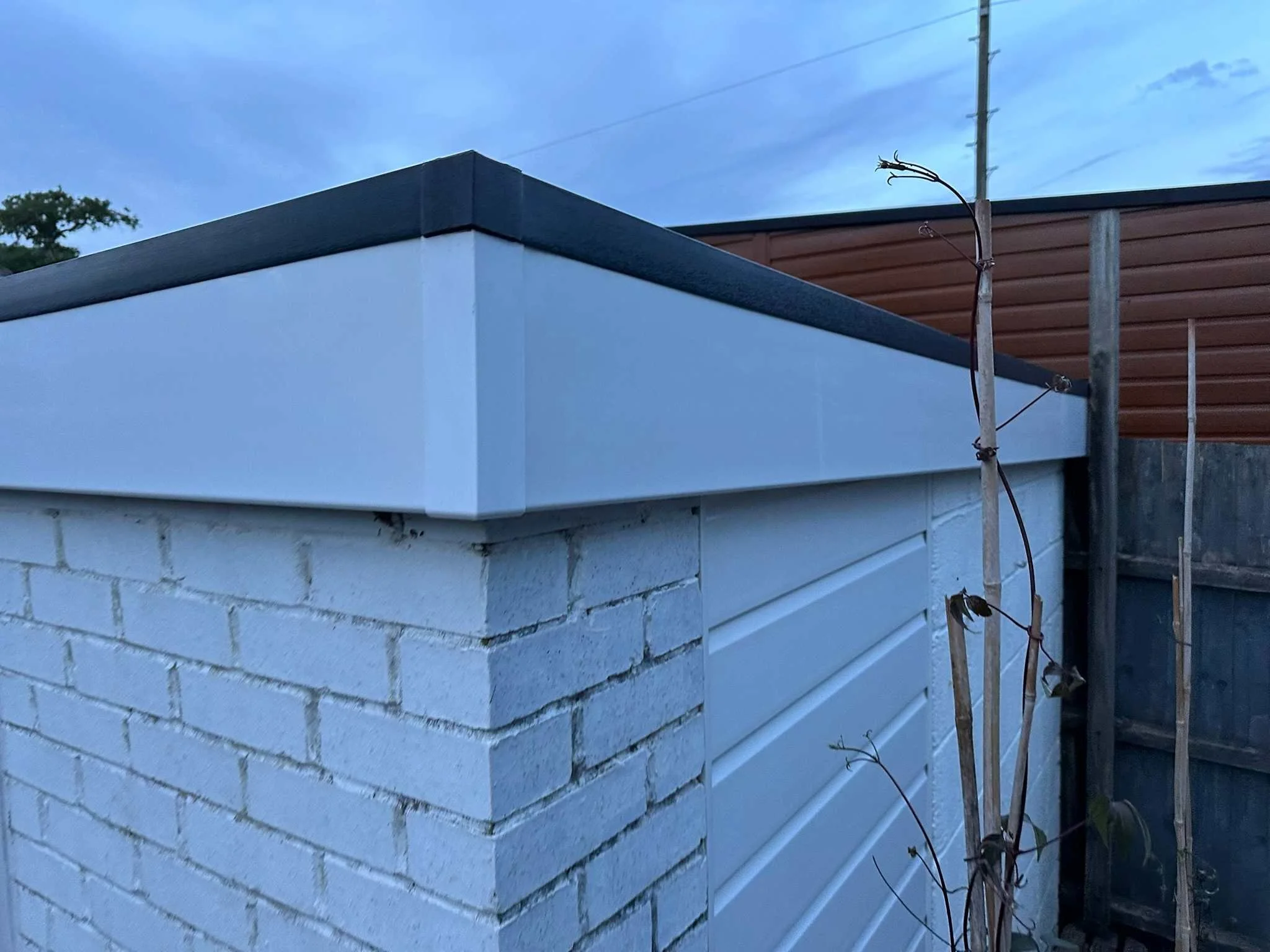 corner detail.jpg