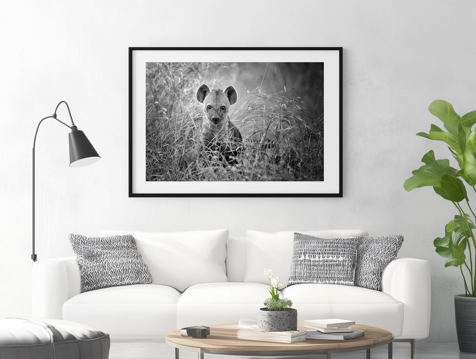 hyena008bw-002.jpg