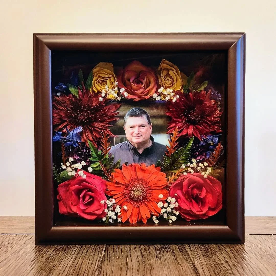 🩵☀️🌿 This man sure was loved!!

Thank you and your family, Kassidy Jacobs! You searched many days to find me, and I'm so very thankful you didn't give up. Constructing these art pieces for you was truly special. 

I sure do miss those days at @vsfl