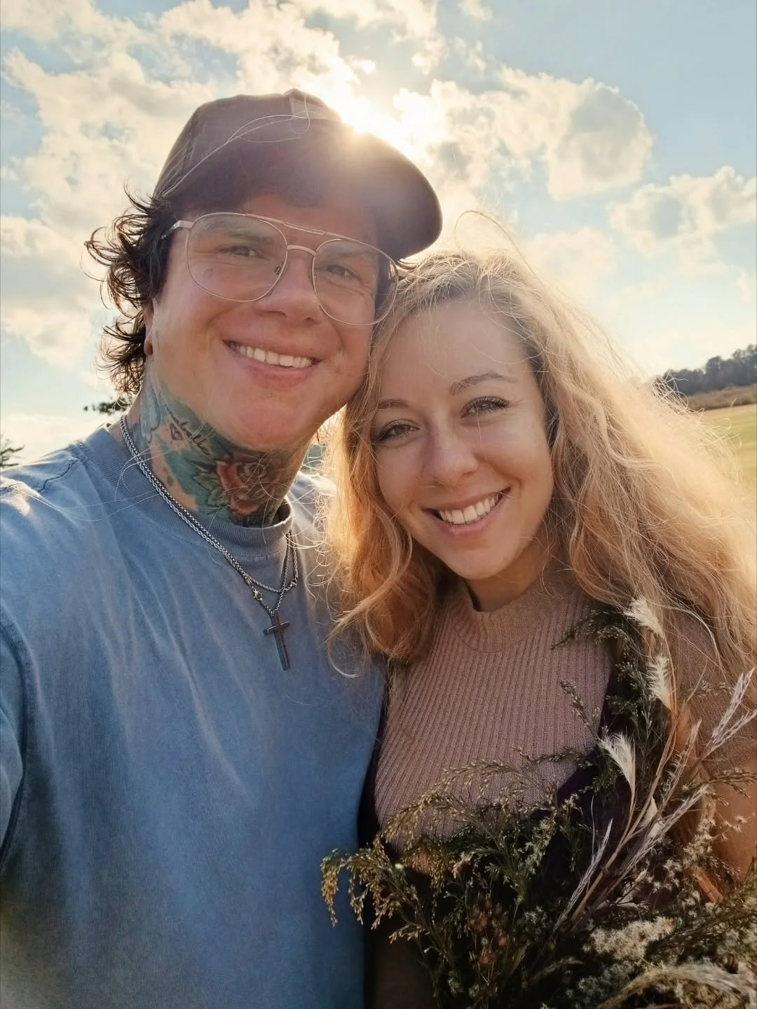 🌼 Hi flower friends! 
I hope you all are having a wonderful day filled with excitement, adventure, and passion 💛🌻✨ 

It's not often you get to see the faces behind the portfolio,  so here's a little snip of our journey... 

💐🪄We are Andrew &amp;