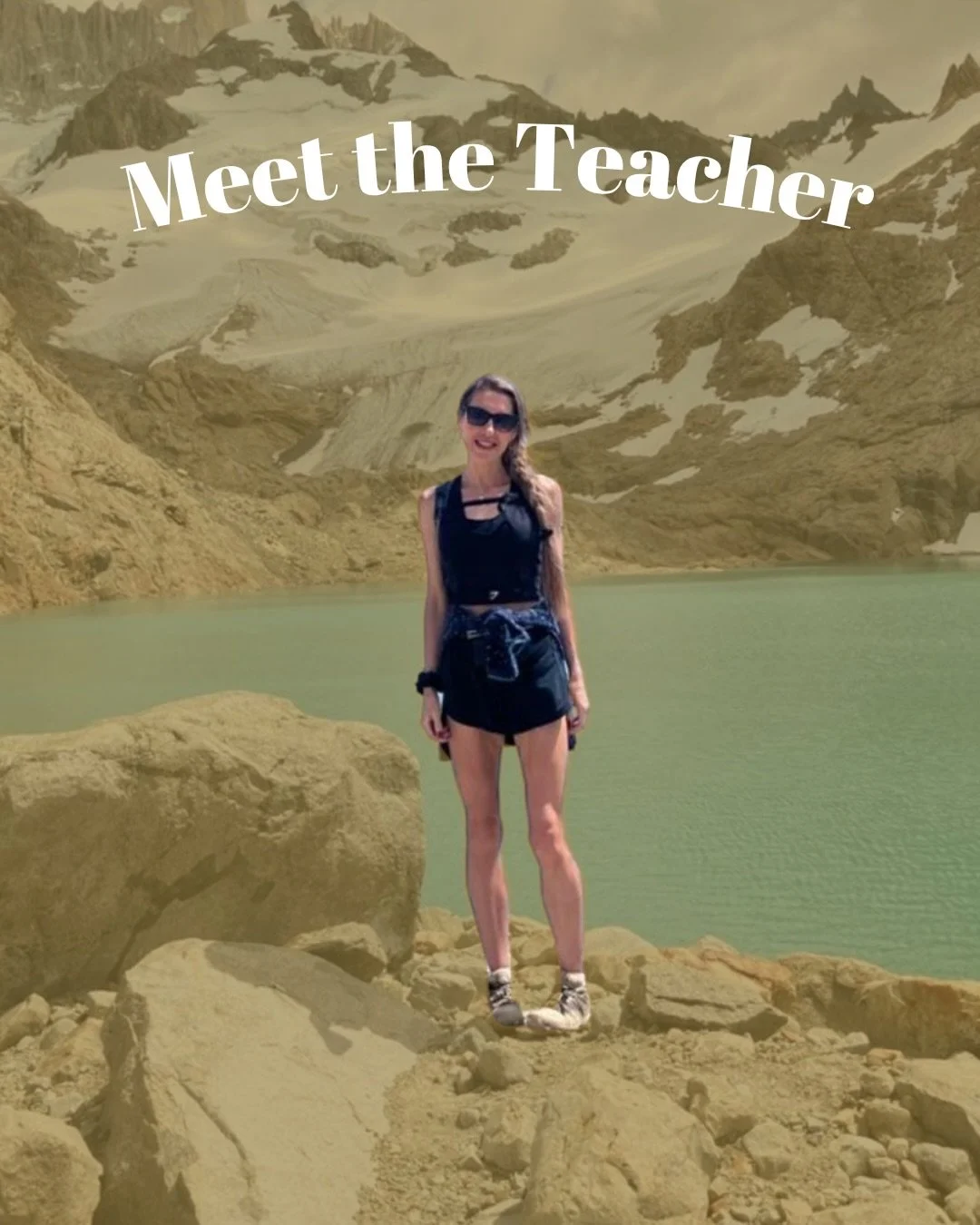 Meet our new teacher - Sarah! @saraheli.yoga 

The newest addition to the @thehealingspacestudio teaching team. We asked Sarah to introduce herself to you all&hellip;.

&lsquo;Hi! I&rsquo;m Sarah!

I am a big advocate of movement for the body and min