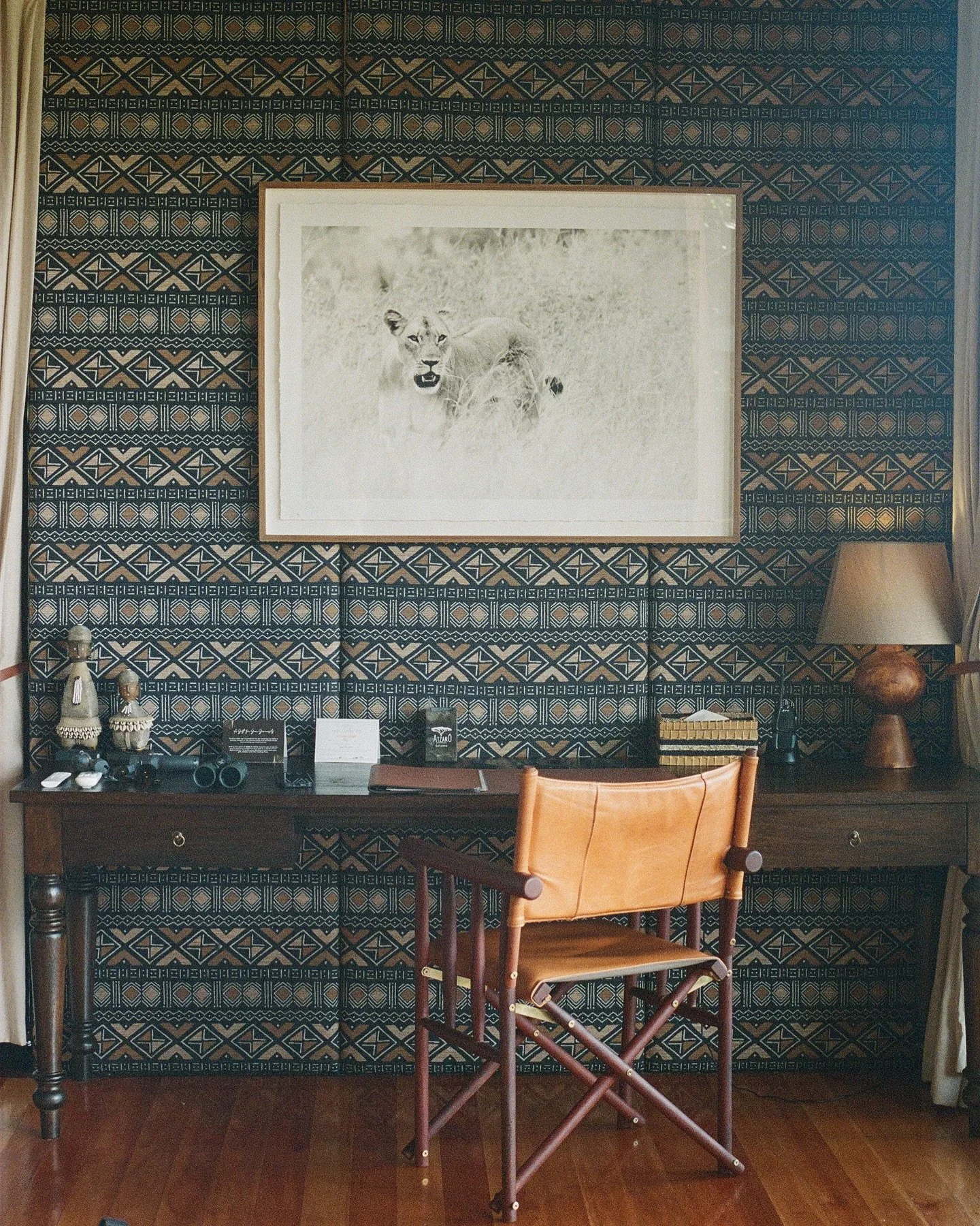 The timeless beauty of the rooms at @atzaro.okavango captured on film 📷 #atzarookavango #africansafari #luxurysafari #canont70 #filmphotography