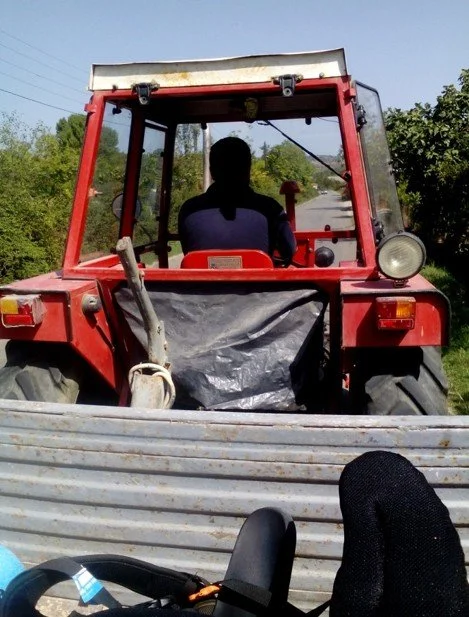 Stopnúť sa dá aj traktor.