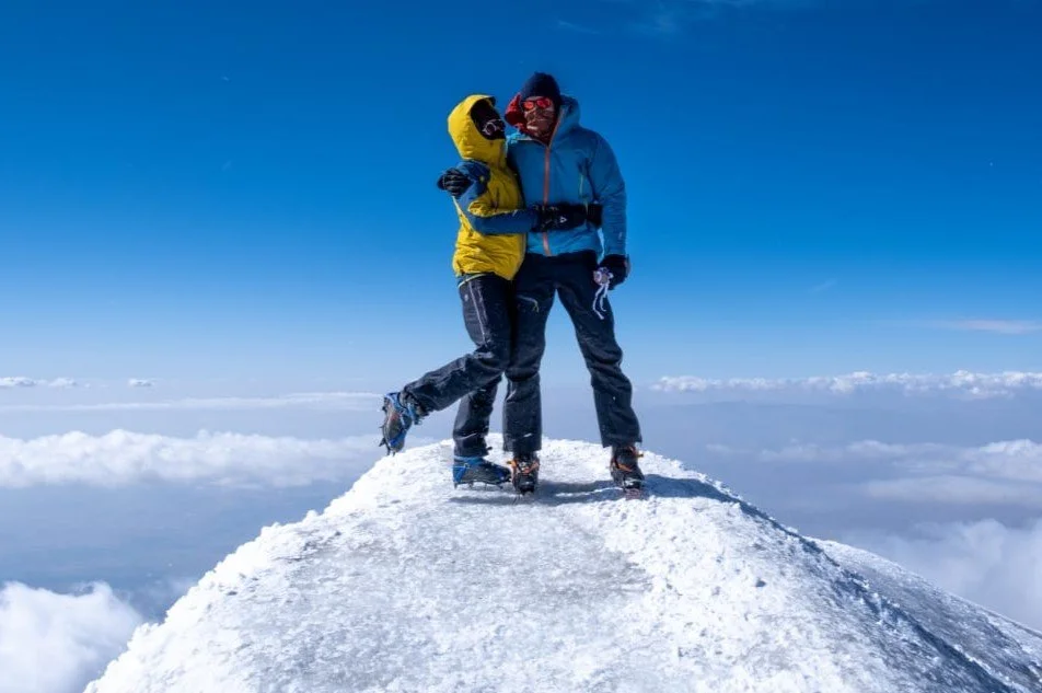 Poďte s nami na strechu Turecka! Pozývame vás na expedíciu na bájny Ararat – od drsných ľadovcov až po pohodlie hotela s výhľadom na horu