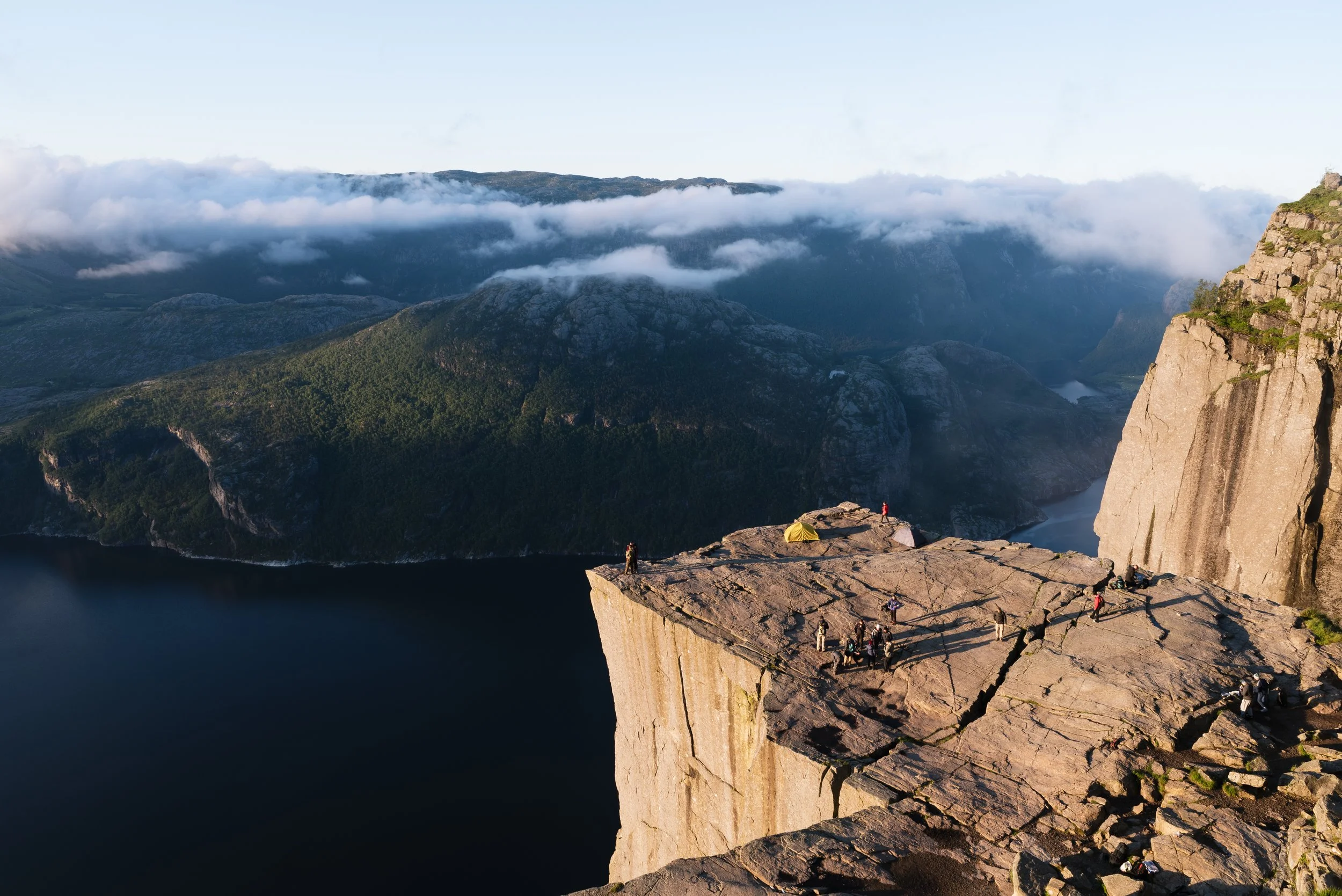 cliff-preikestolen-at-fjord-lysefjord-norway-2026-03-19-09-31-17-utc.jpg