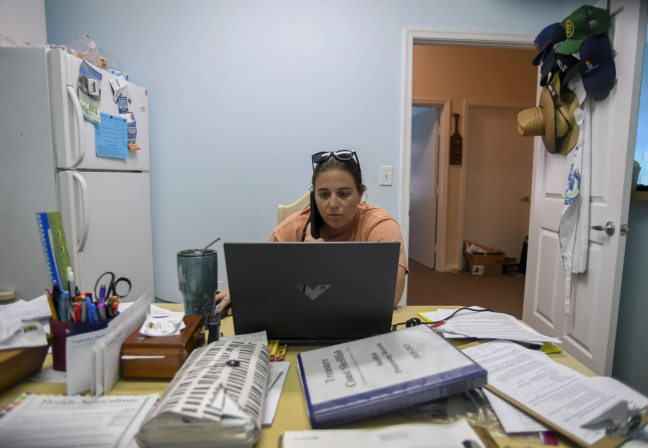 TCN OYSTER FARMER 007.JPG