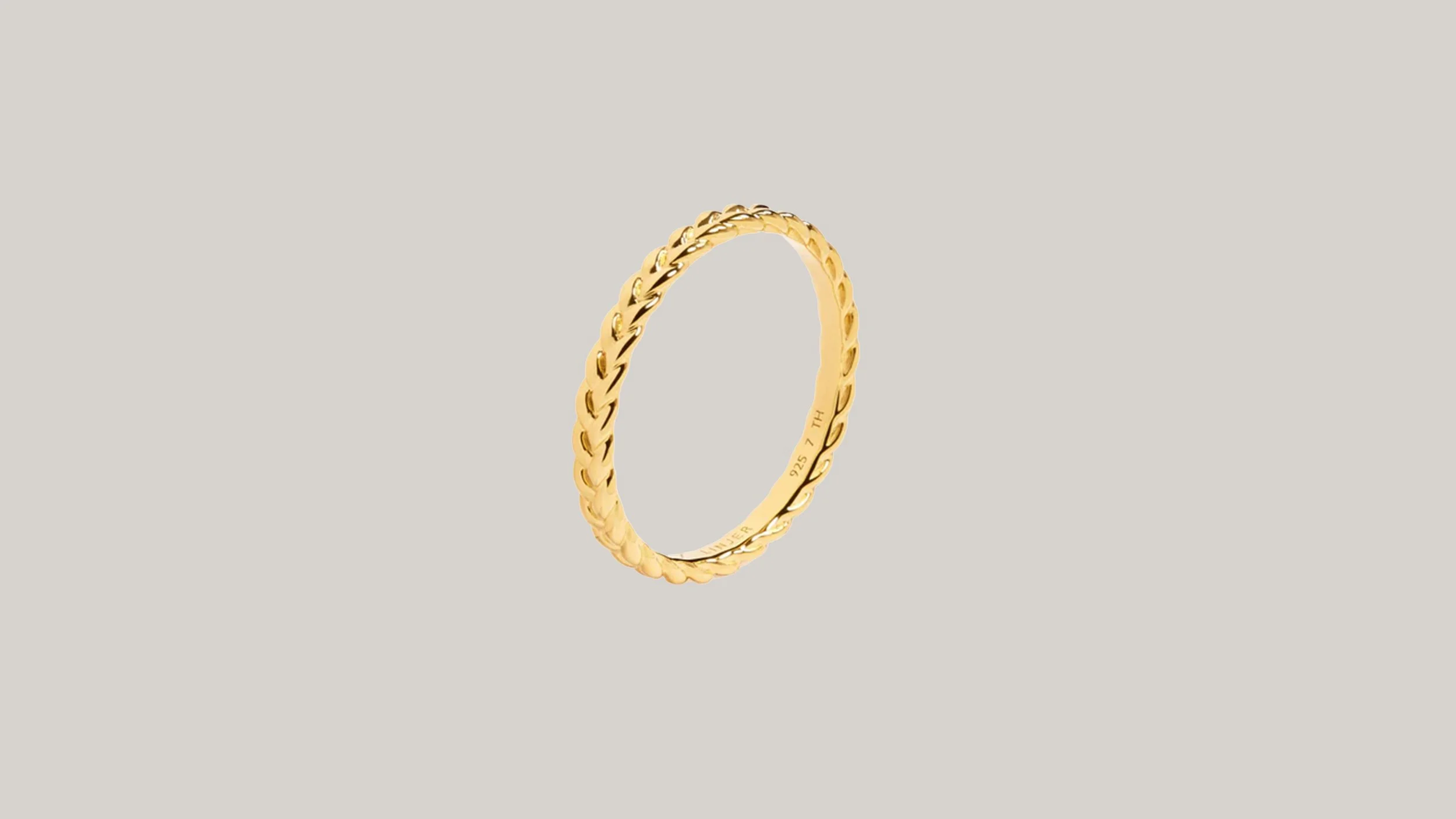 Braided Linjer Ring beige hintergrund.jpg