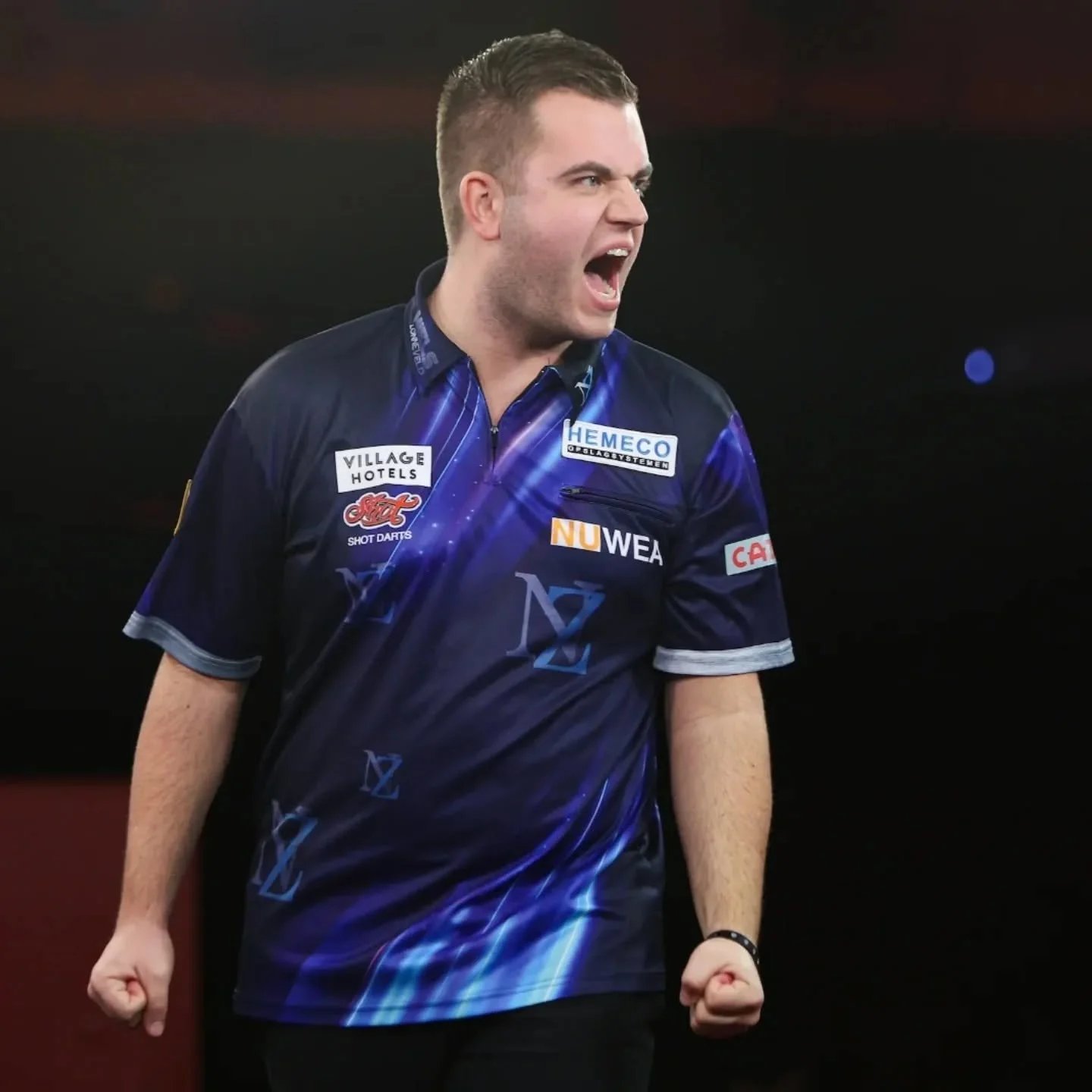 PC5 Recap! 🎯 Solid day on the floor for the L-Style squad:

🇳🇱 Niels Zonneveld: Brilliant run to the Quarter-Finals! 🔥
🇬🇧 Ryan Searle: Battled through to the Last 16. 👊
🇫🇷 Thibault Tricole: Strong showing to reach the Last 32. ✅
🇧🇪 Mike De