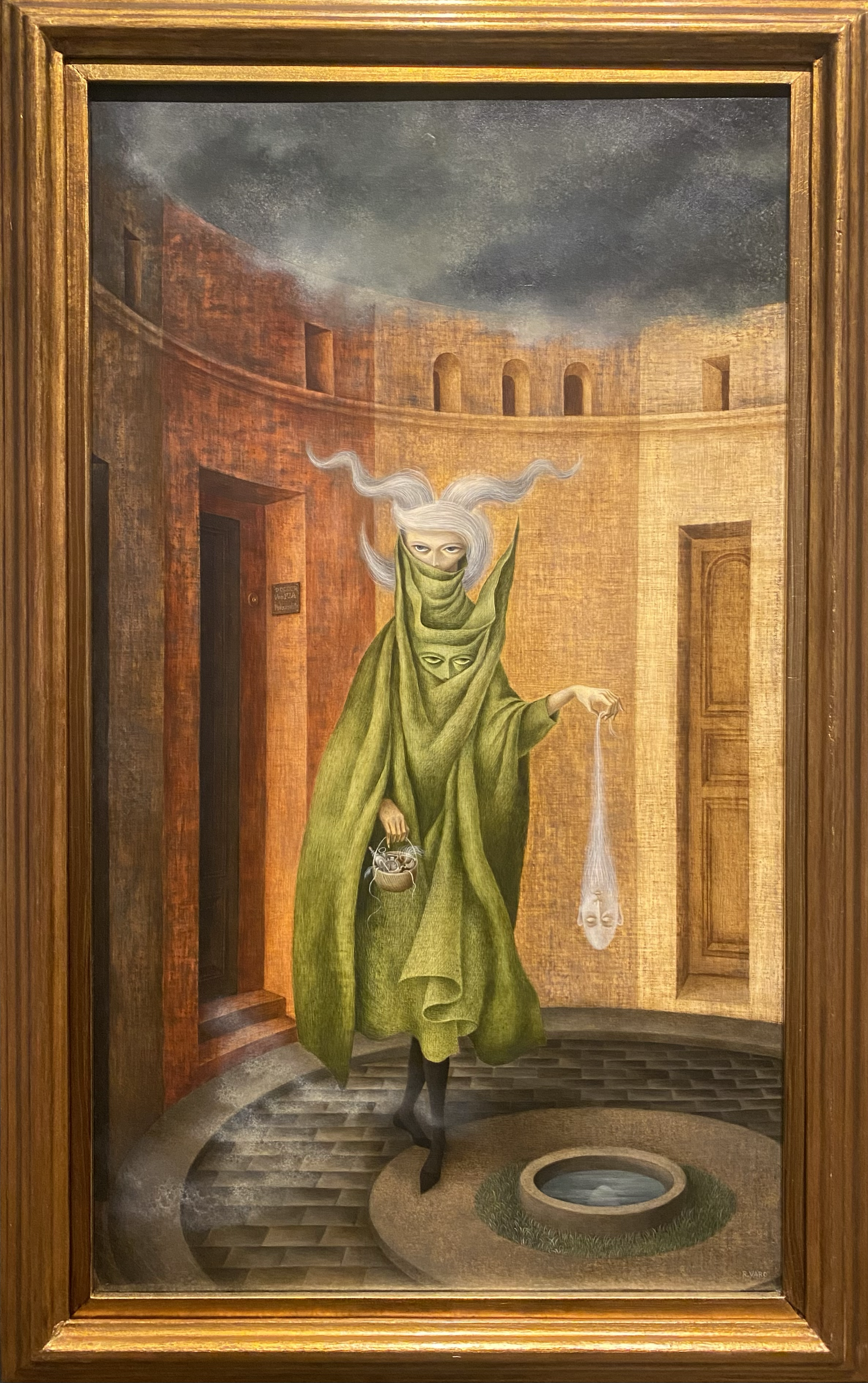 Remedios Varo
Woman Leaving the Psychoanalyst, Mujer Saliendo del Psicoanalista
Art Institute of Chicago