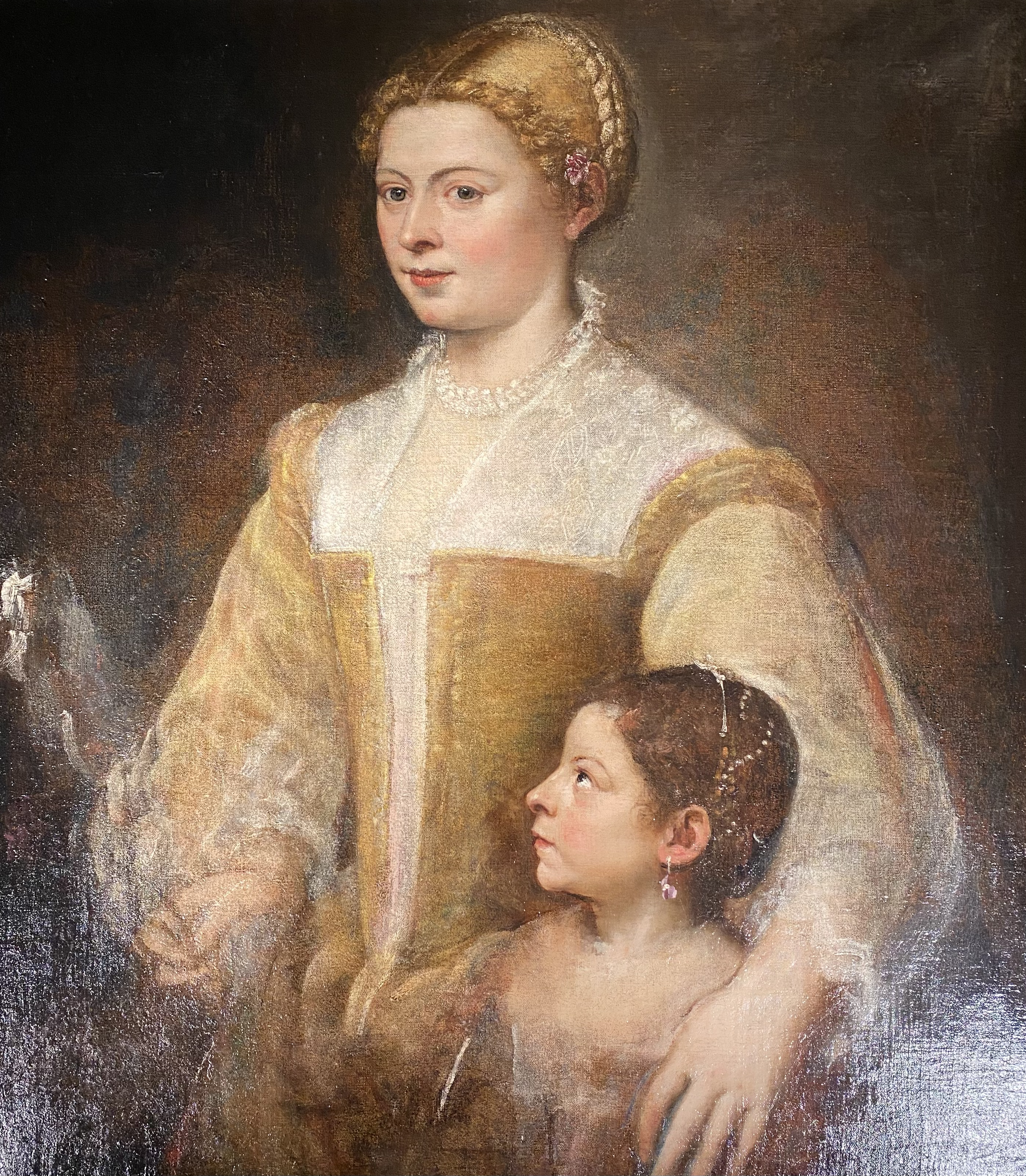 Tiziano Vecellio
Portrait of a Woman and her Daughter
Palazzo Ducale