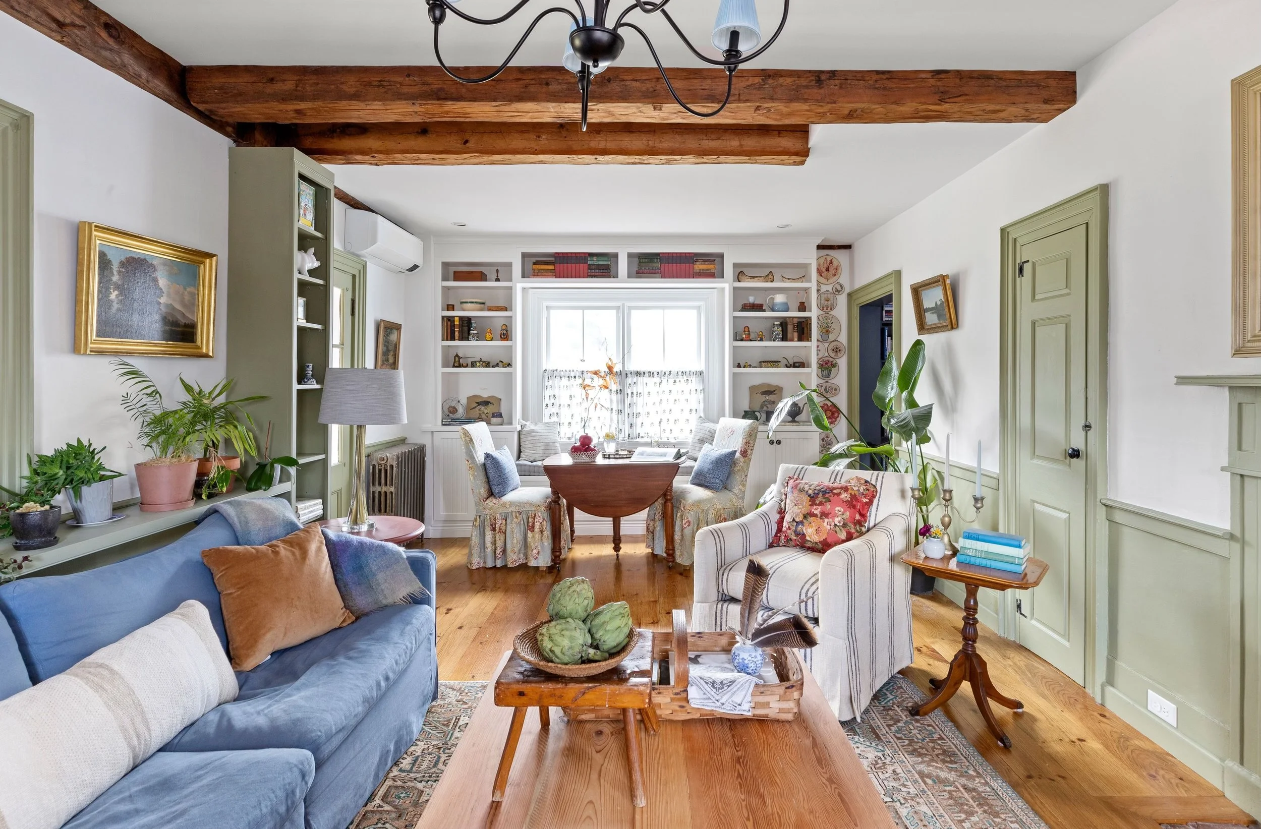 Interior Custom Carpentry