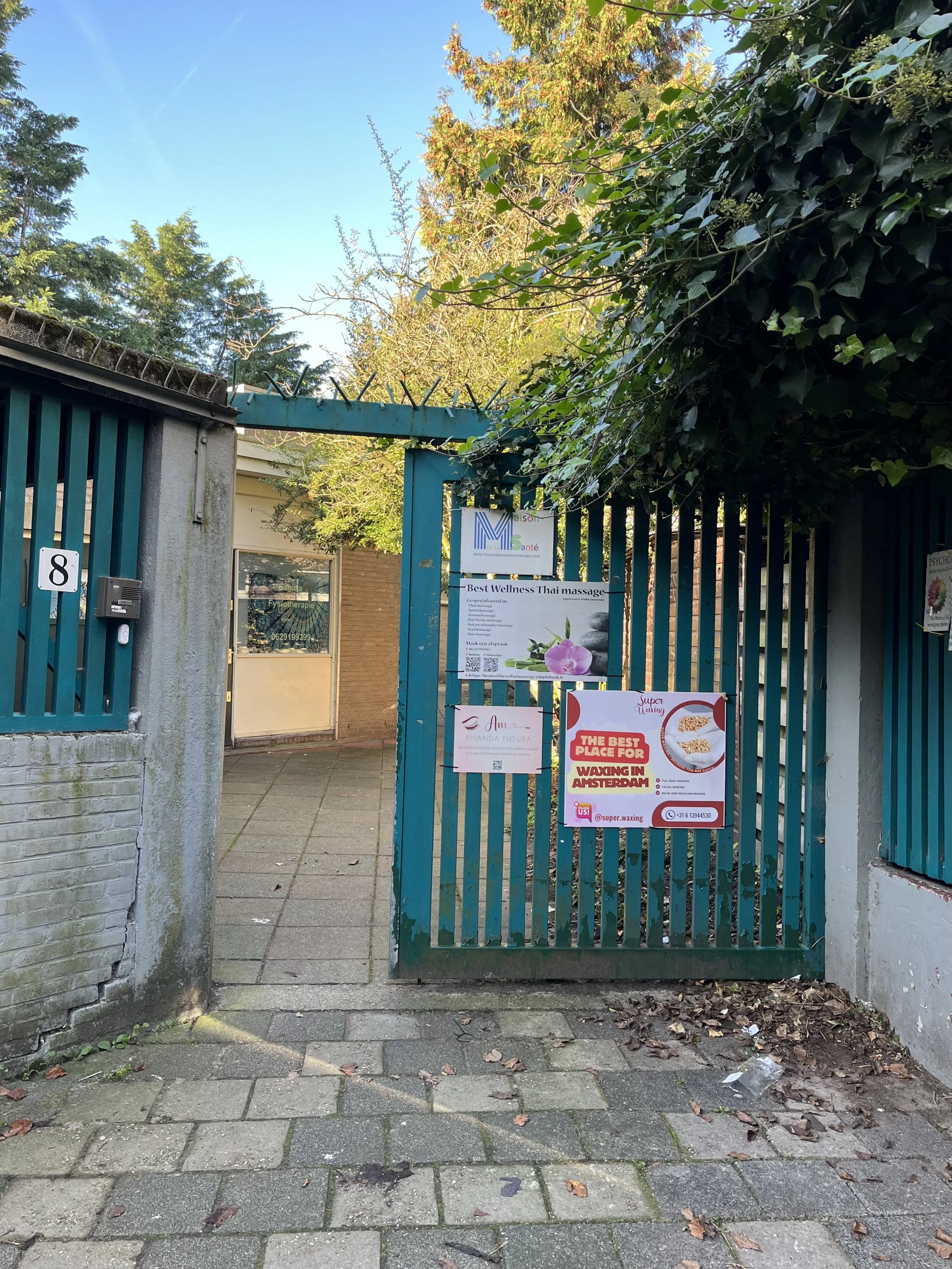 Portail d'entrée du cabinet de psychologie