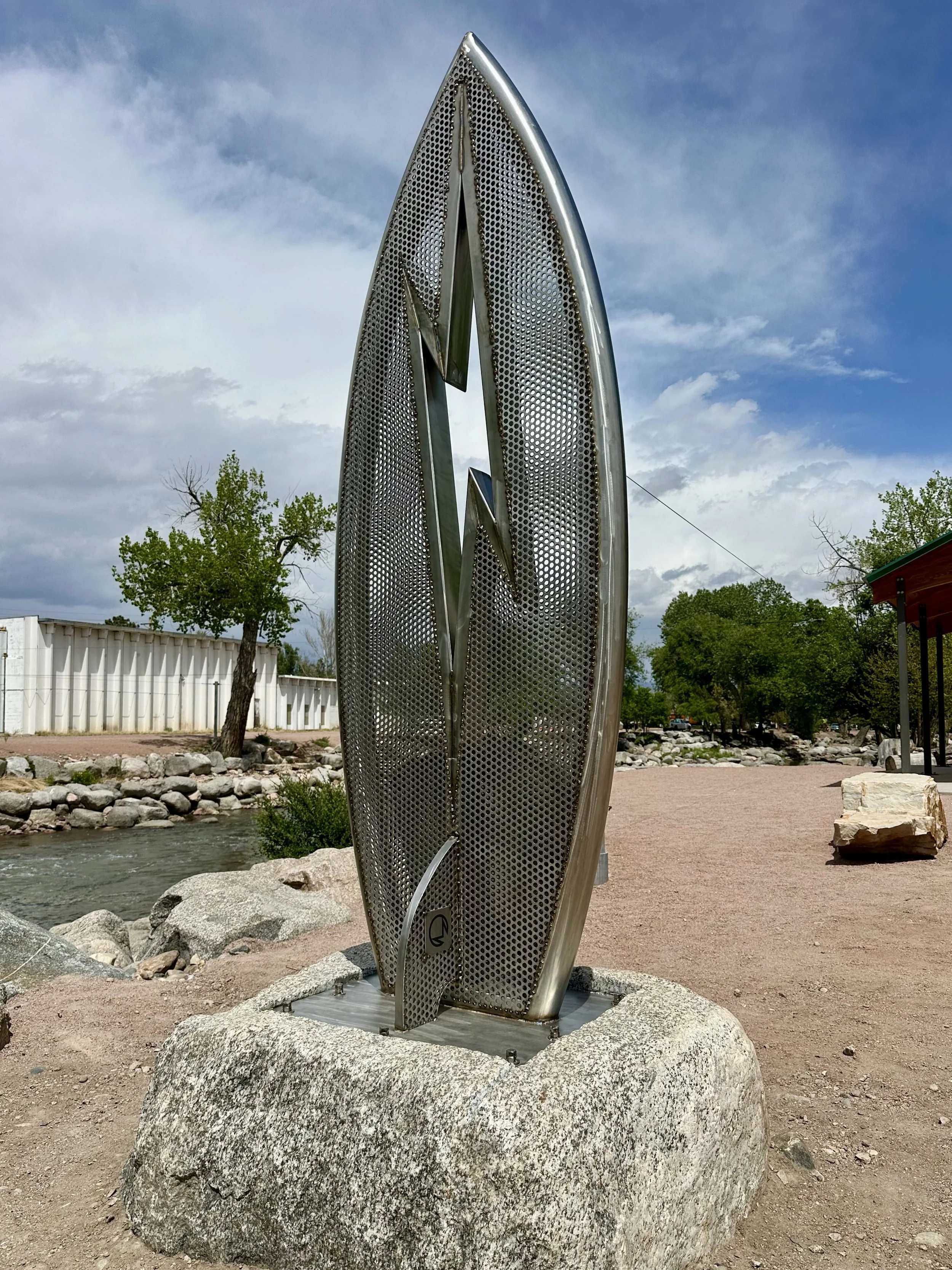 Rear view of the Surfboard