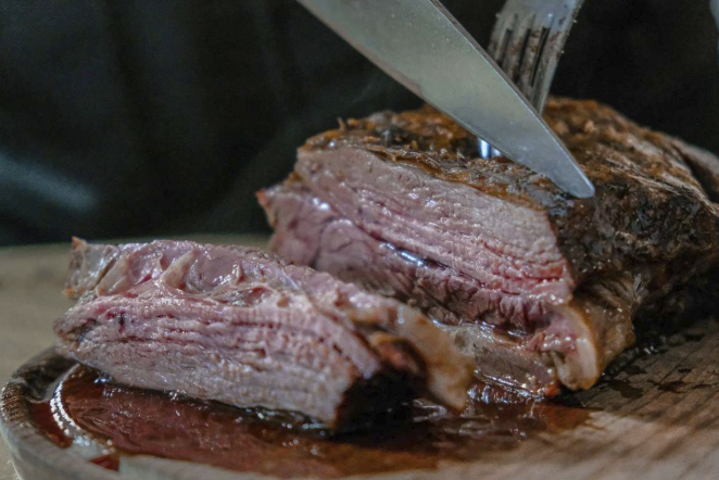 What does bison meat taste like?