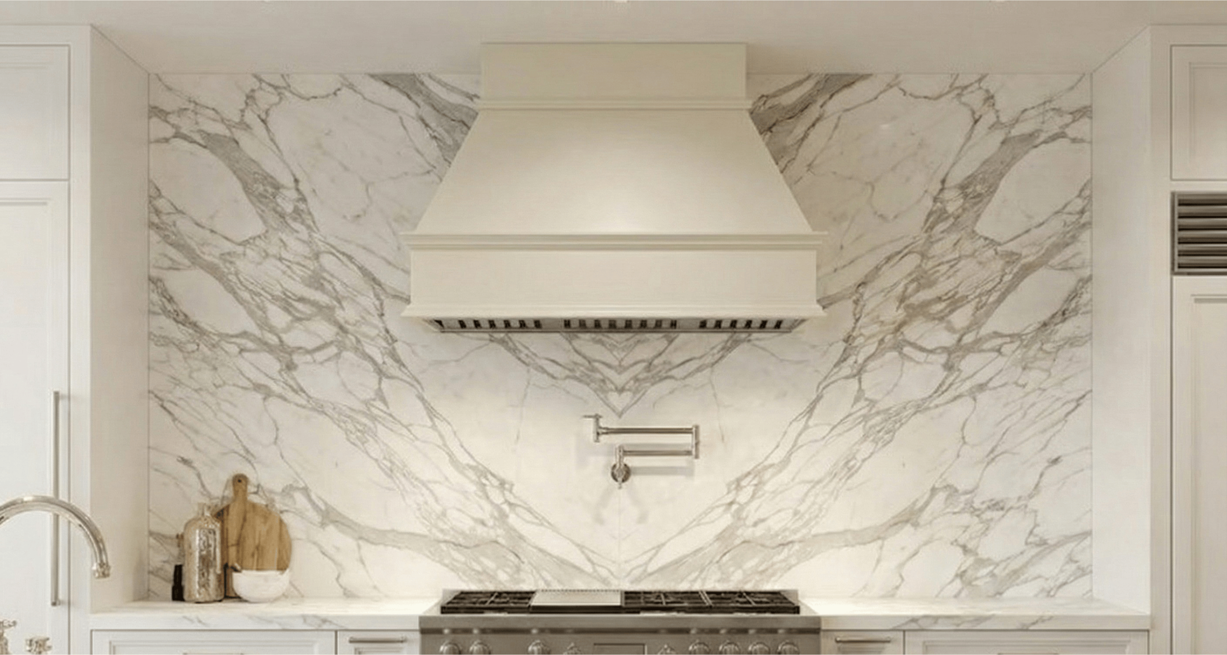 Calacatta Borghini Oro Kitchen.png