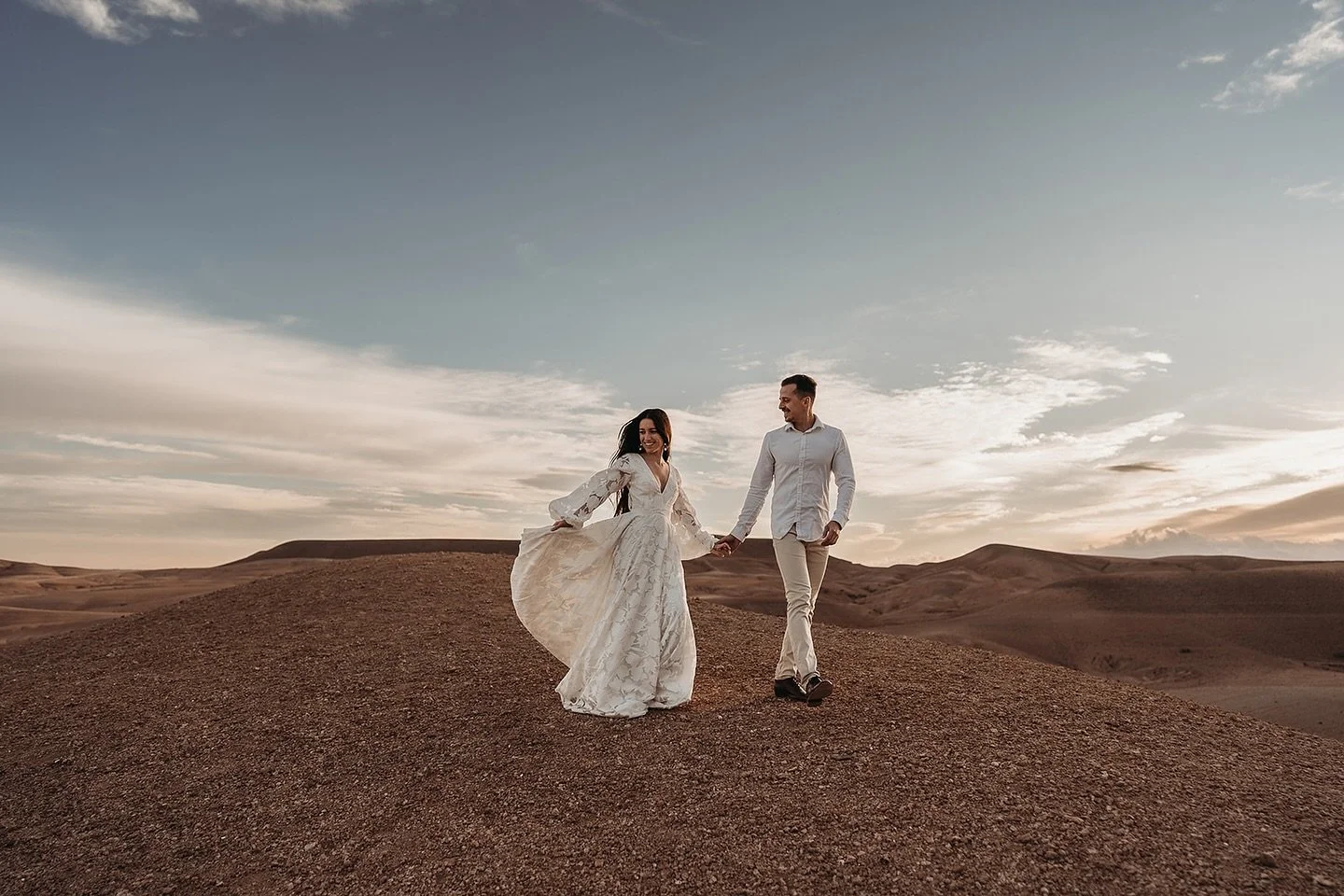 I don’t know about anyone else, but a comfortable bride is a confident bride 👑✨
When you’re not tugging, itching, or fidgeting, you can actually enjoy the magic of the moment — dance, laugh, breathe it all in 💃💍 Comfort isn&rsqu