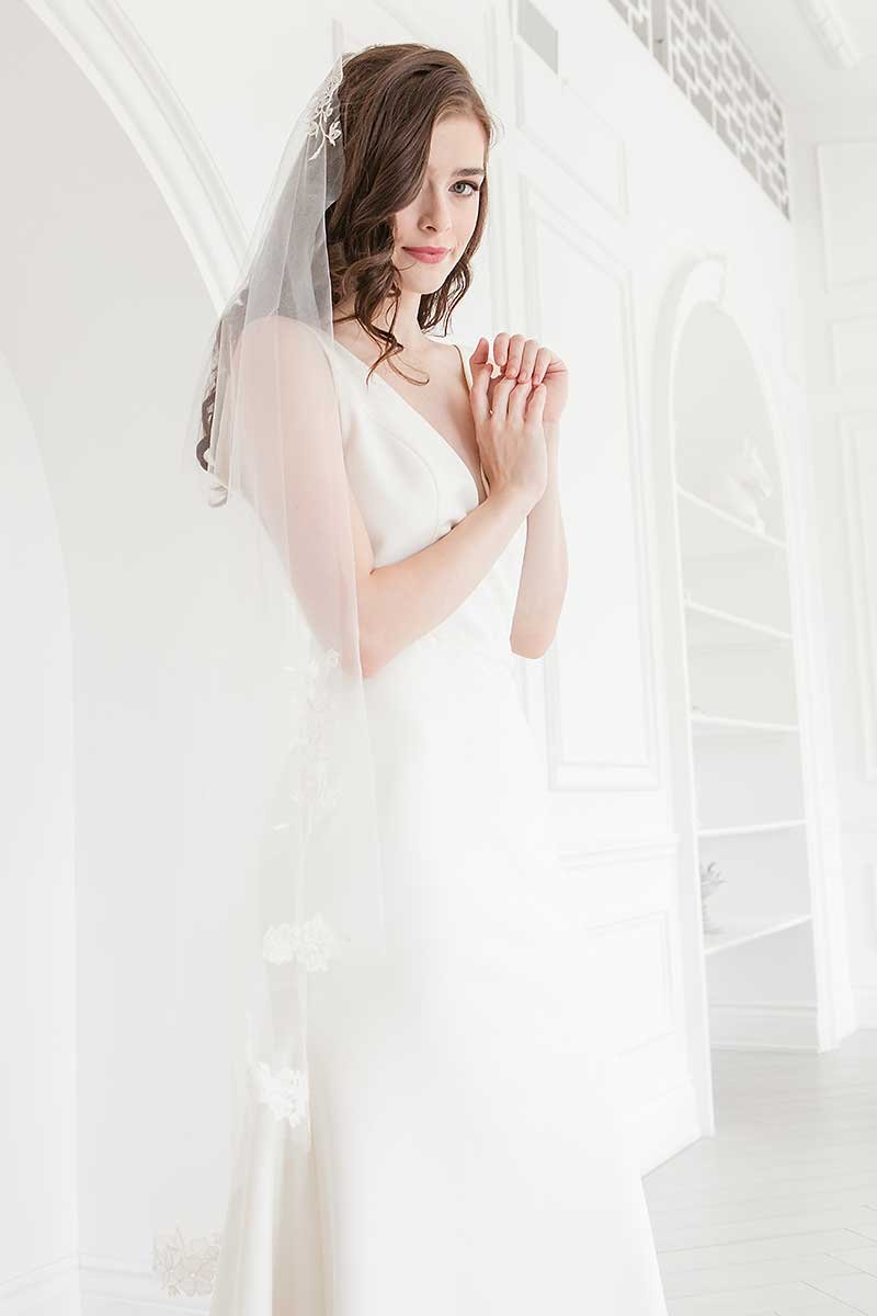 Laura-Jayne-Mantilla-Veil-Rosalie-VE0067-side-cascade_800x.jpeg