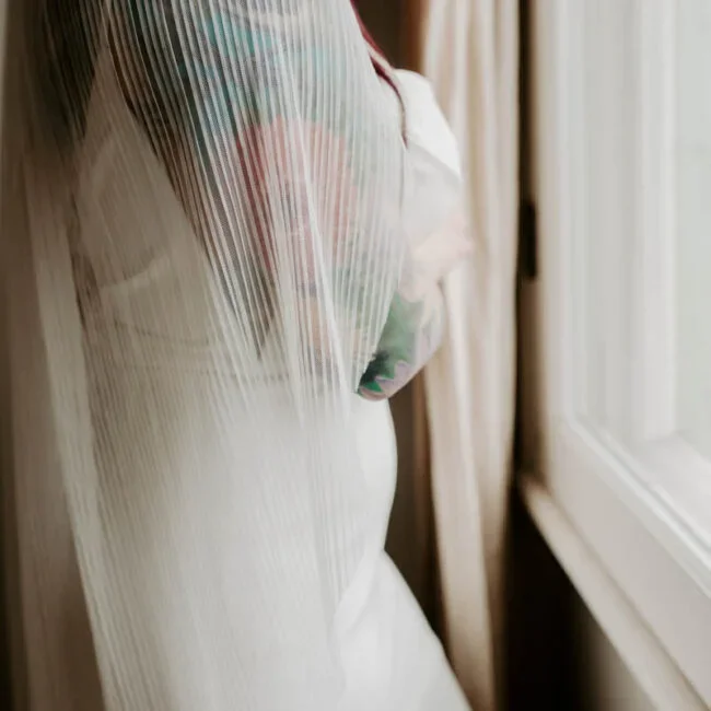 Ruffled-Rose-Veils-Canadian-bridal-veil-designer-handmade-bridal-veils-Pleatedfingertip3-650x650.jpg.webp