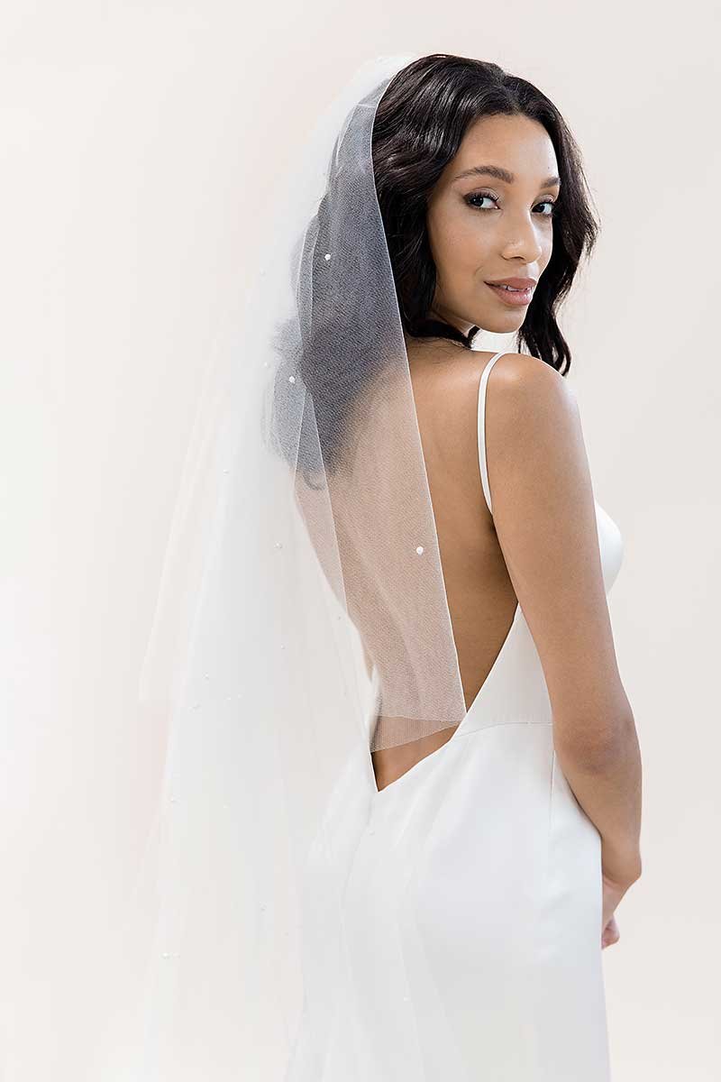 Alayna-Pearl-Cathedral-Veil-Waist-Laura-Jayne-VE0091-2x3_800x.jpeg