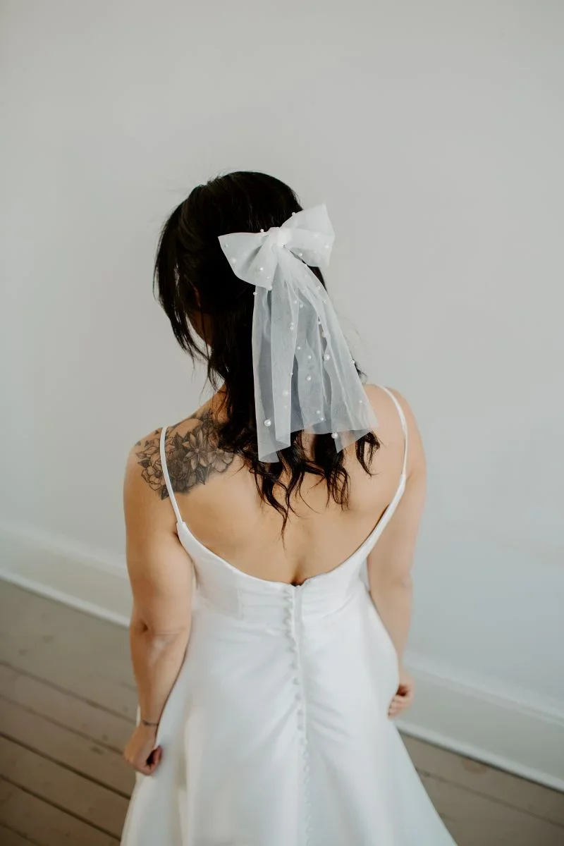 Pearl-bow.jpg.webp