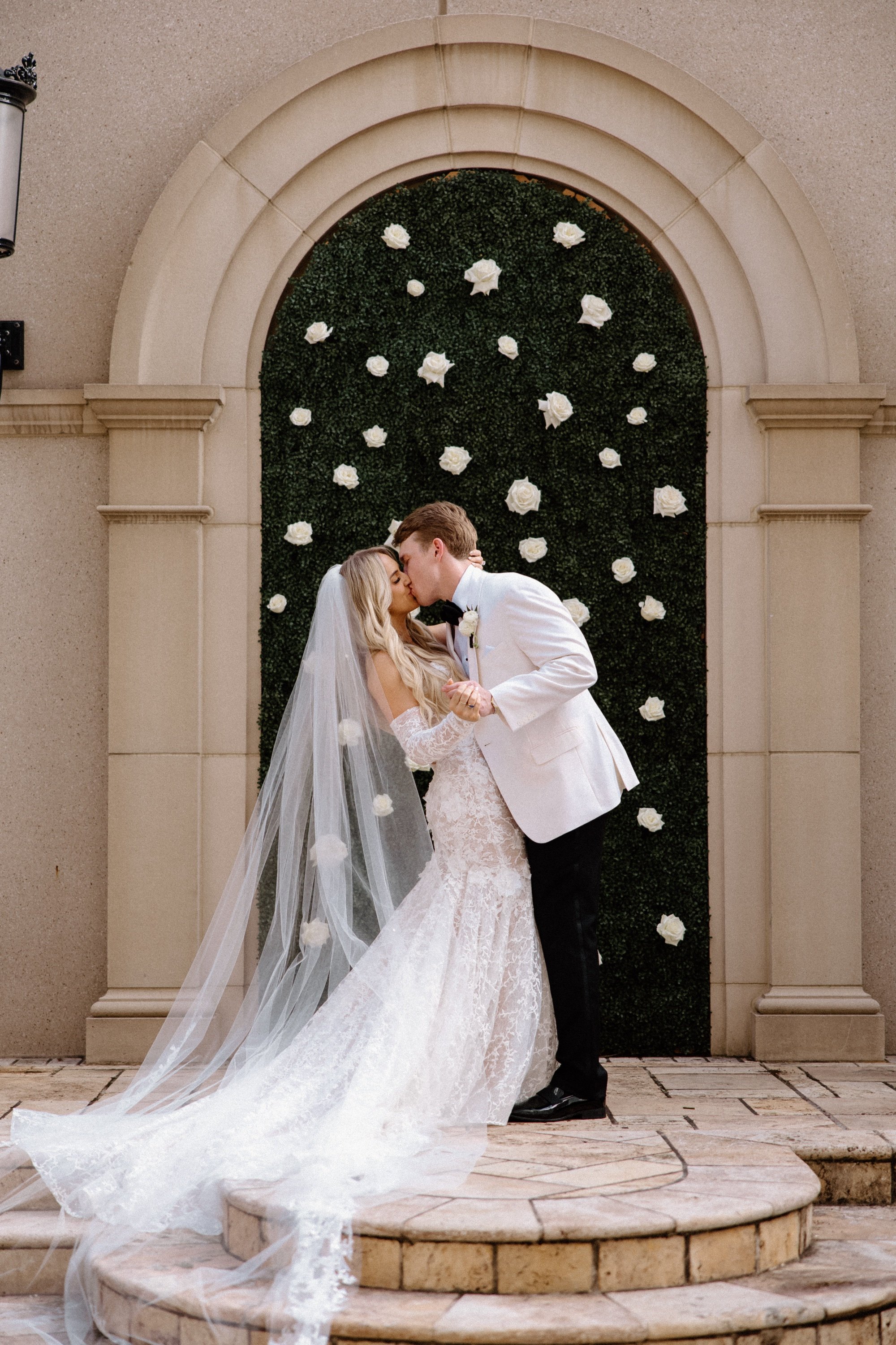 055luxury-wedding-at-st-regis-hotel-atlanta.jpg