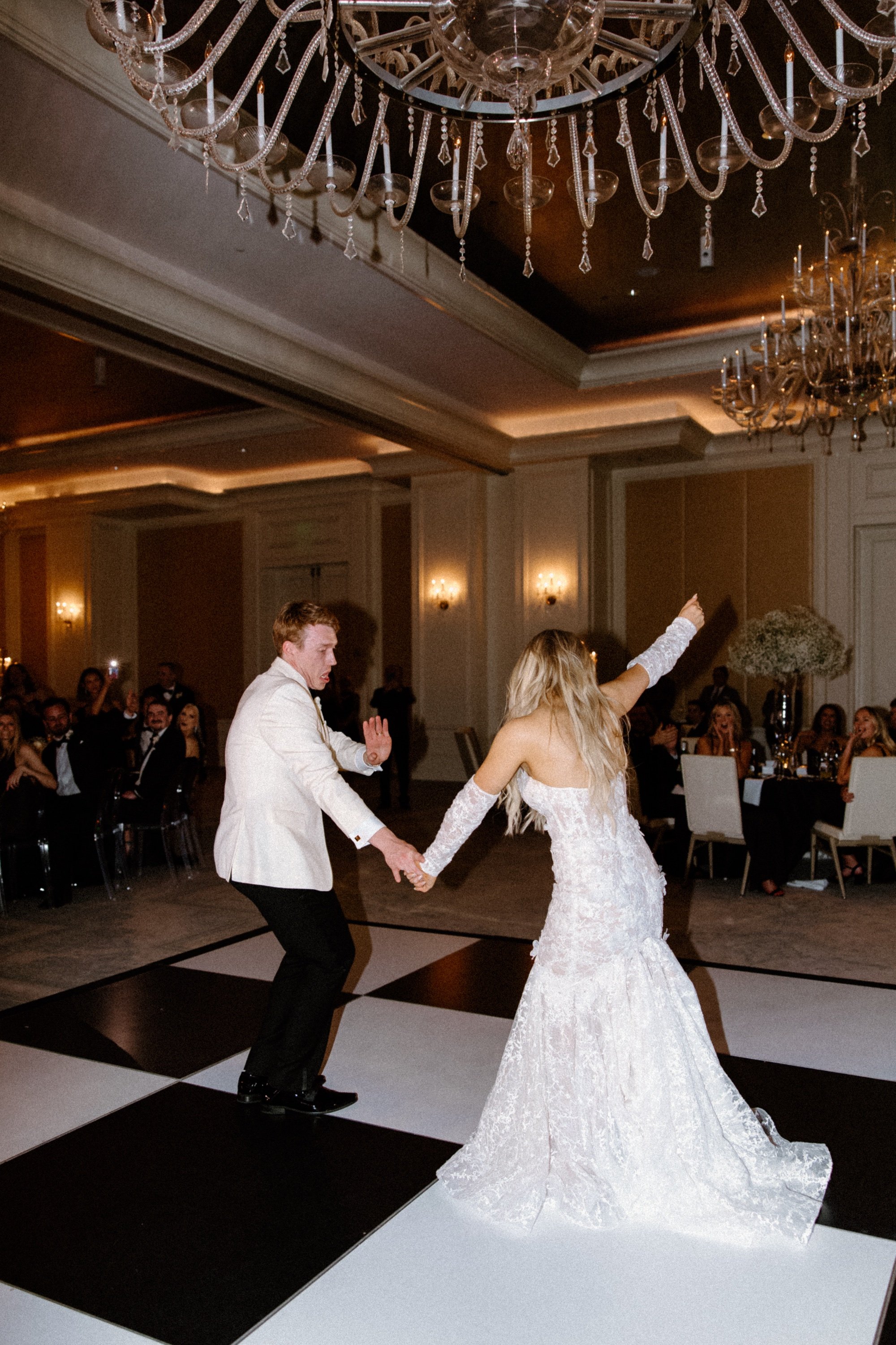 079luxury-wedding-at-st-regis-hotel-atlanta.jpg