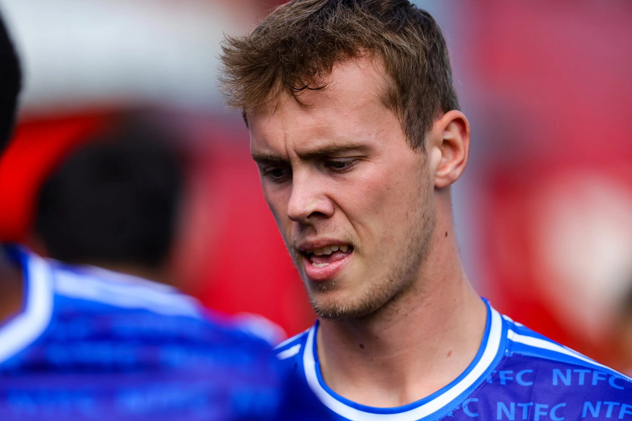 260905 Bromsgrove 2-0 NTFC MD-28.jpg
