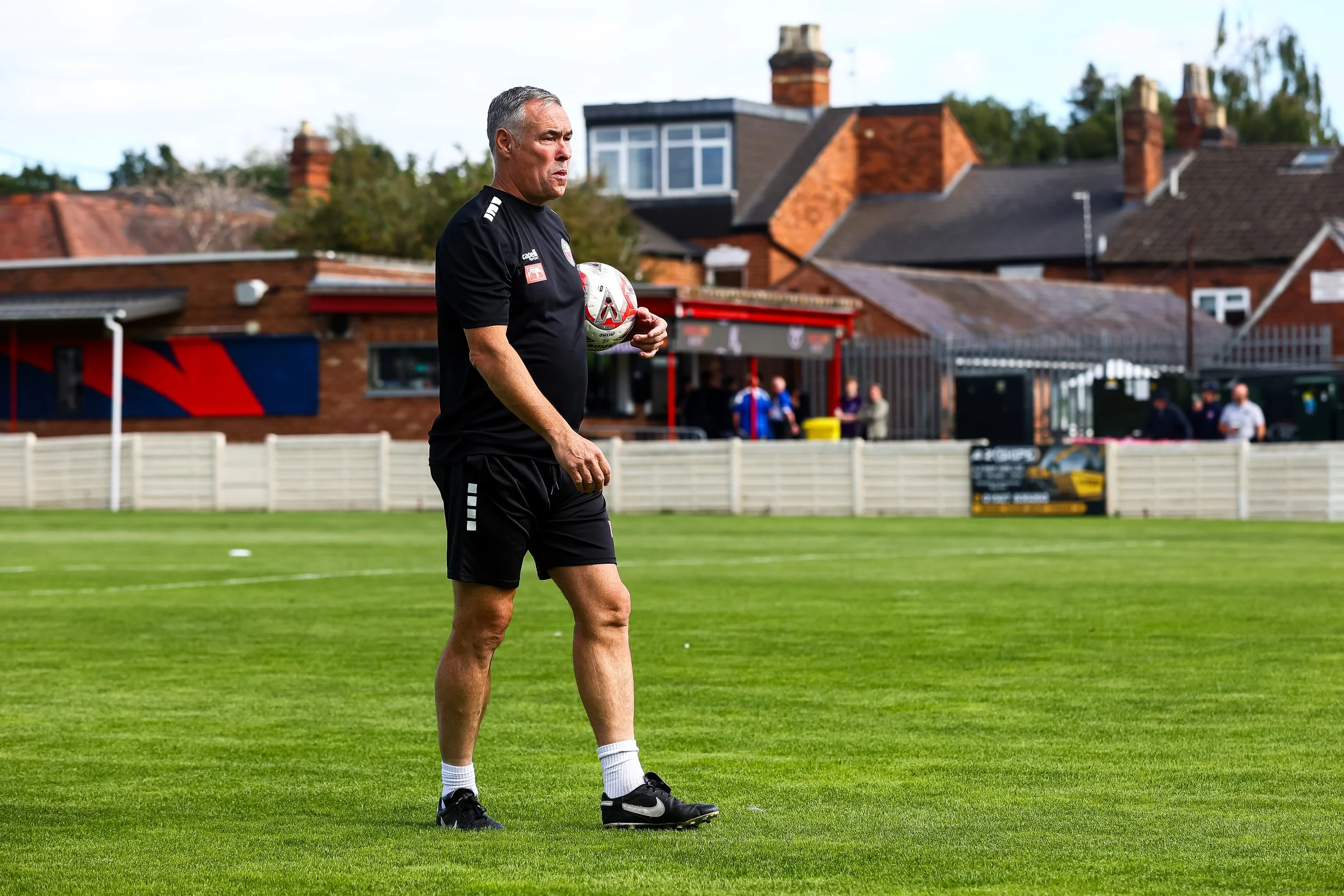 260905 Bromsgrove 2-0 NTFC MD-30.jpg