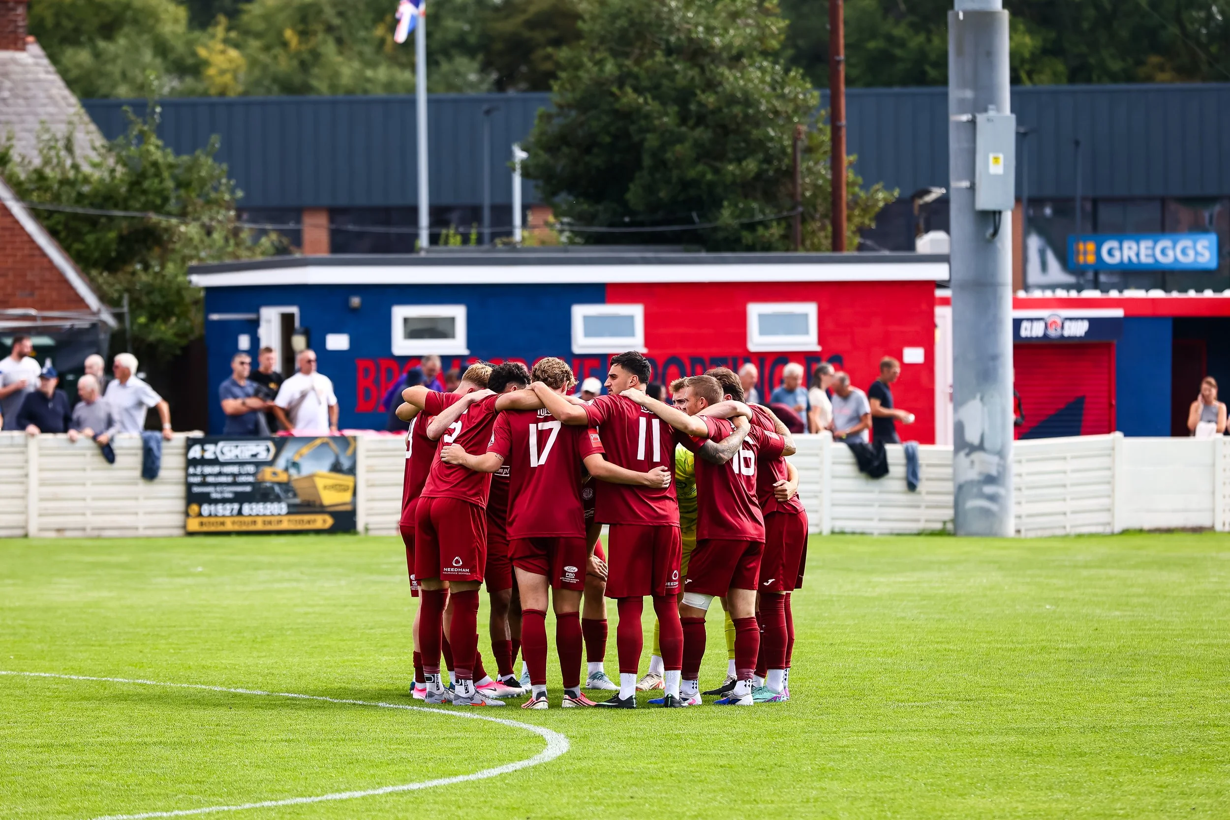 260905 Bromsgrove 2-0 NTFC MD-48.jpg