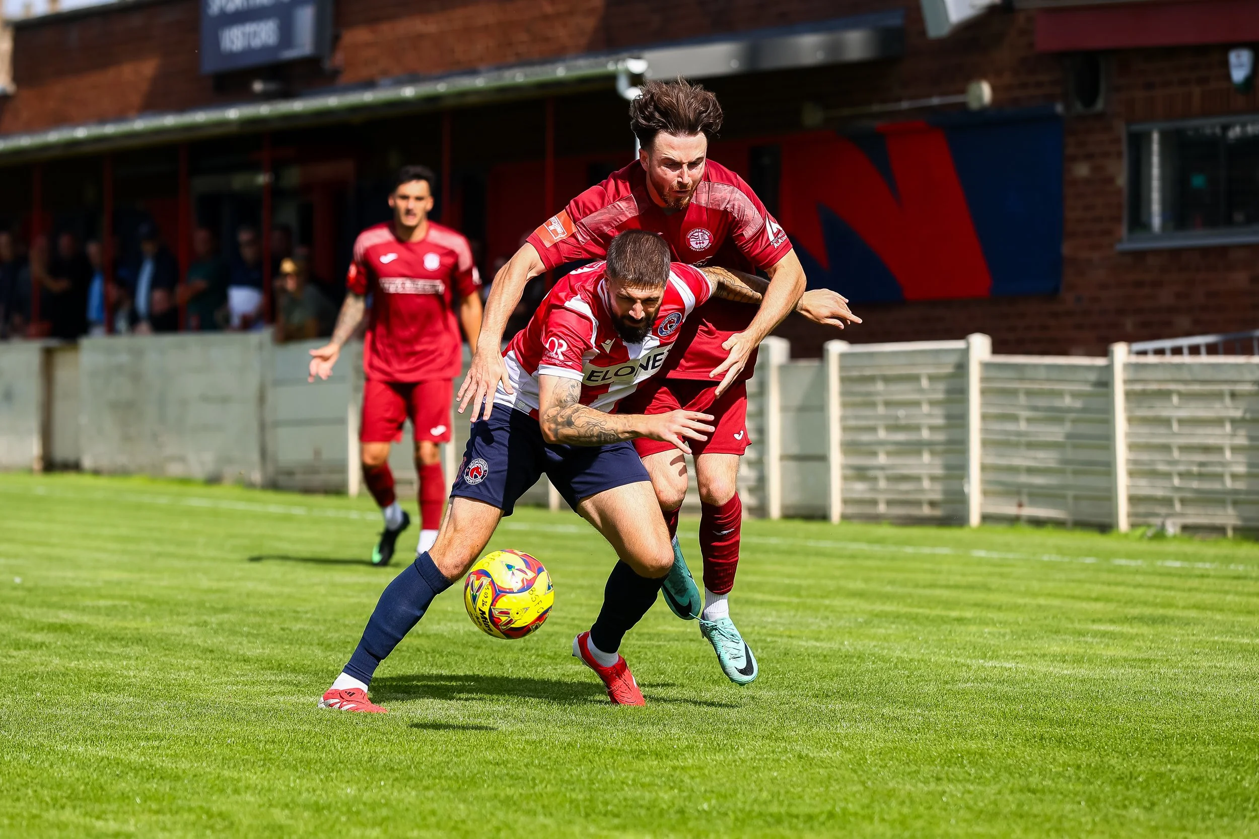 260905 Bromsgrove 2-0 NTFC MD-55.jpg