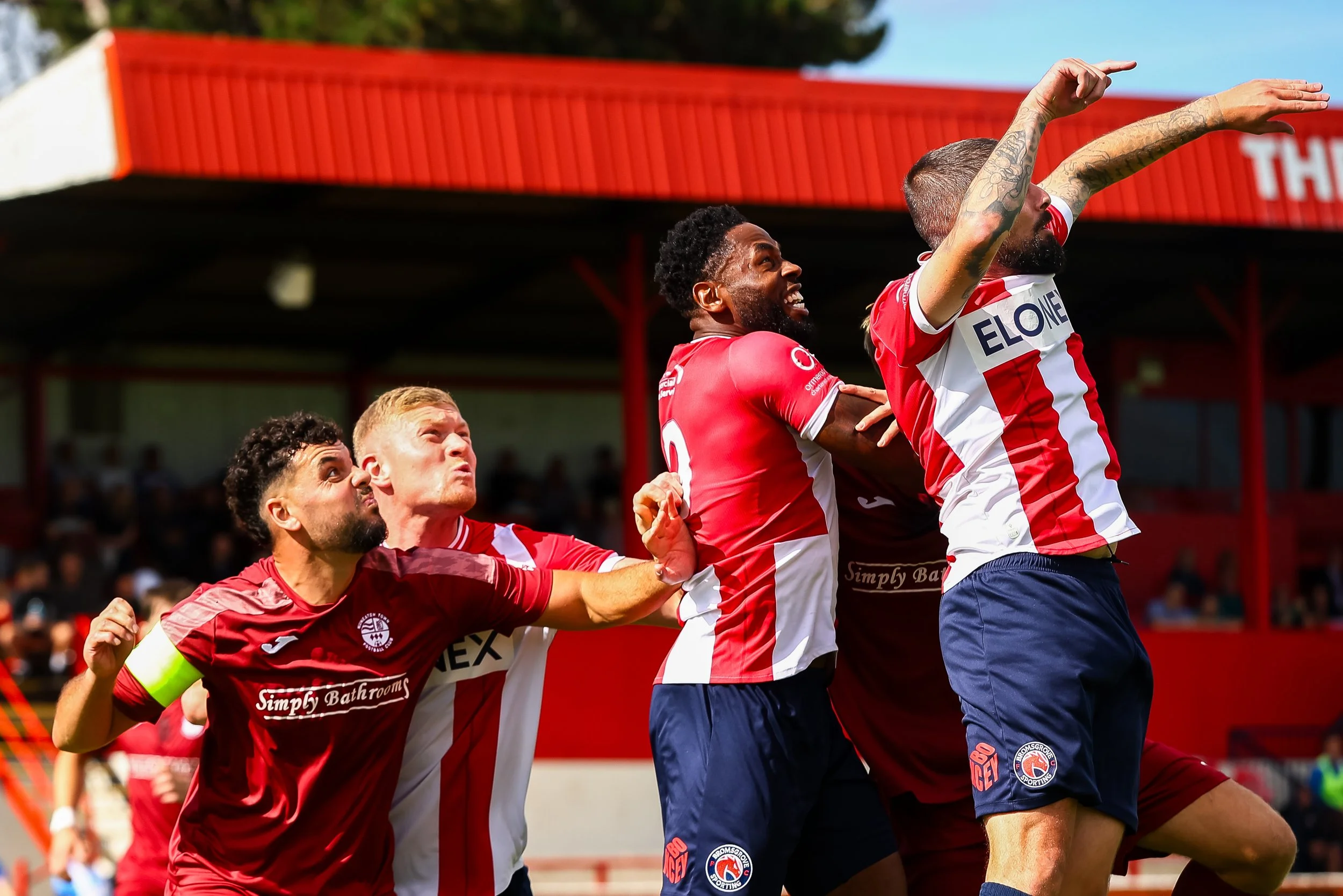 260905 Bromsgrove 2-0 NTFC MD-58.jpg