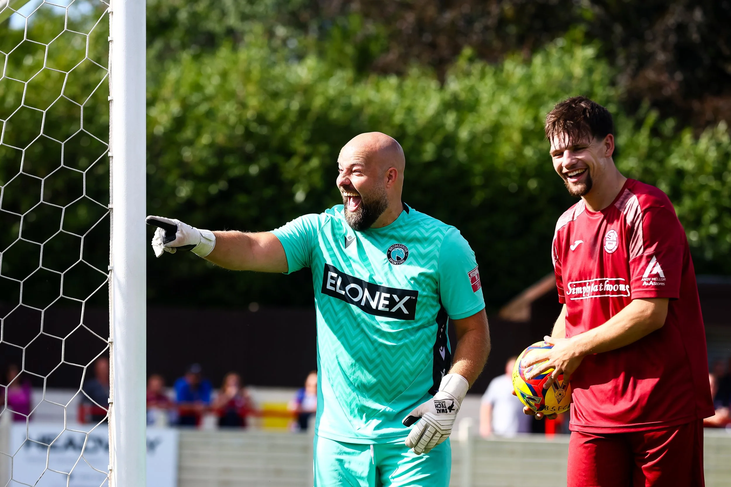 260905 Bromsgrove 2-0 NTFC MD-66.jpg
