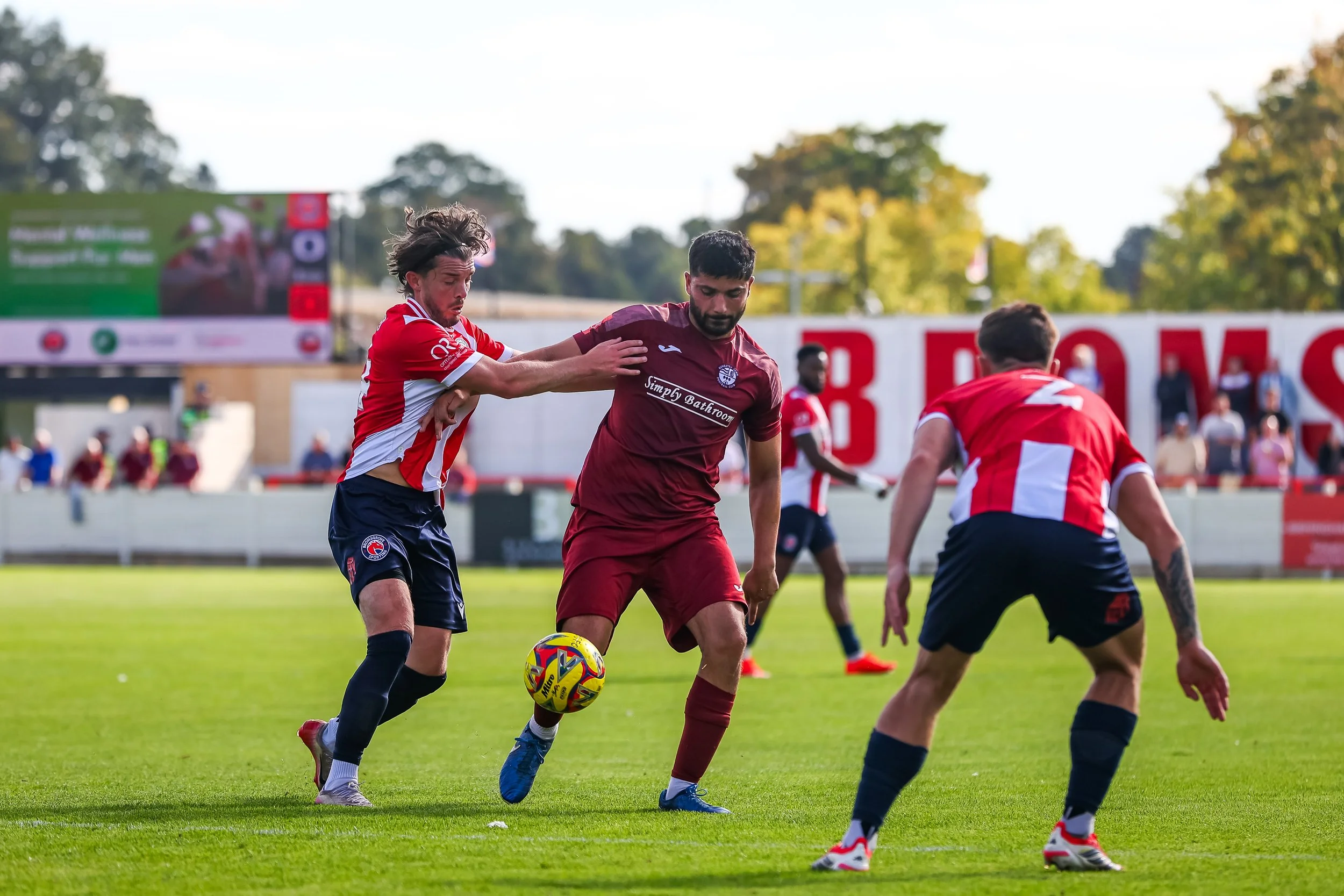 260905 Bromsgrove 2-0 NTFC MD-85.jpg