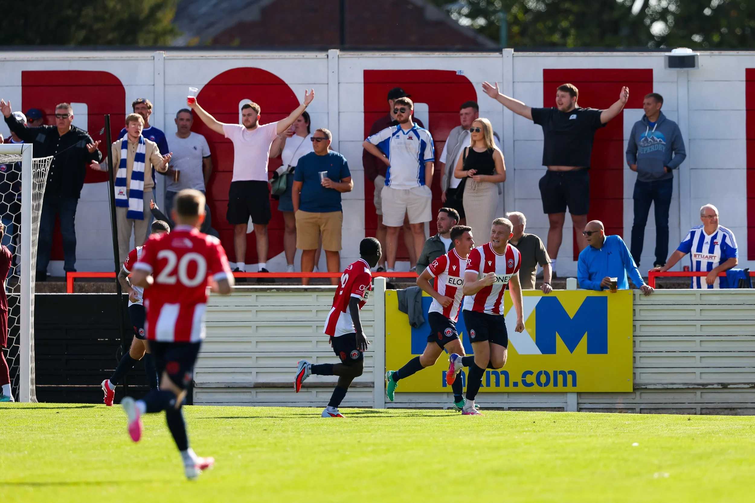260905 Bromsgrove 2-0 NTFC MD-87.jpg