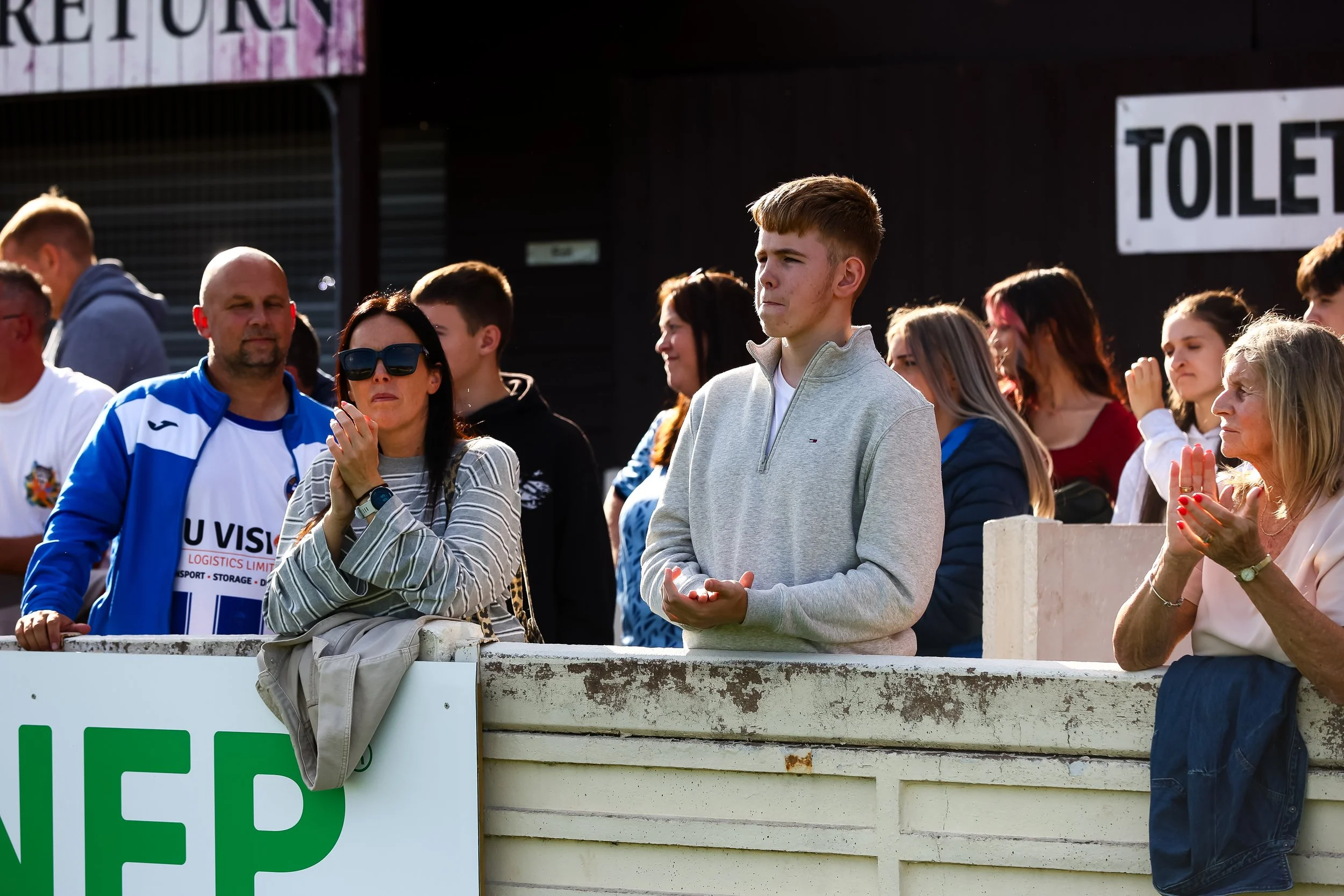 260905 Bromsgrove 2-0 NTFC MD-92.jpg