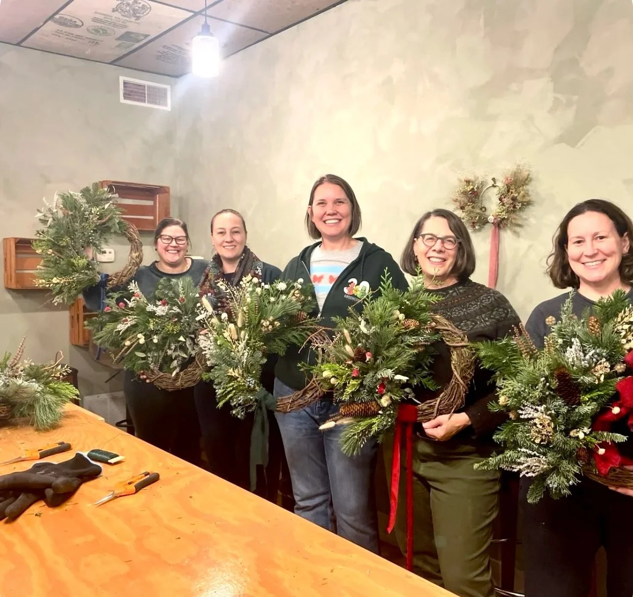 winter wreath making workshop