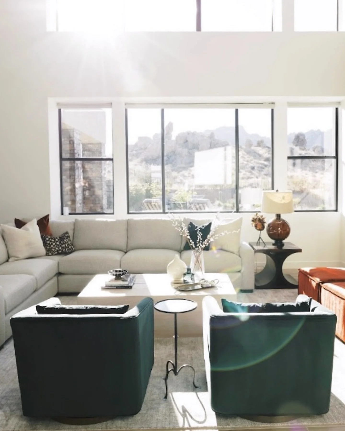 Every design starts with a spark- Sometimes it’s a color, a texture or simply how a space should make you feel. From that spark, we shape a vision that transforms into a home tailored to your story.
Want to see how inspiration becomes reality?