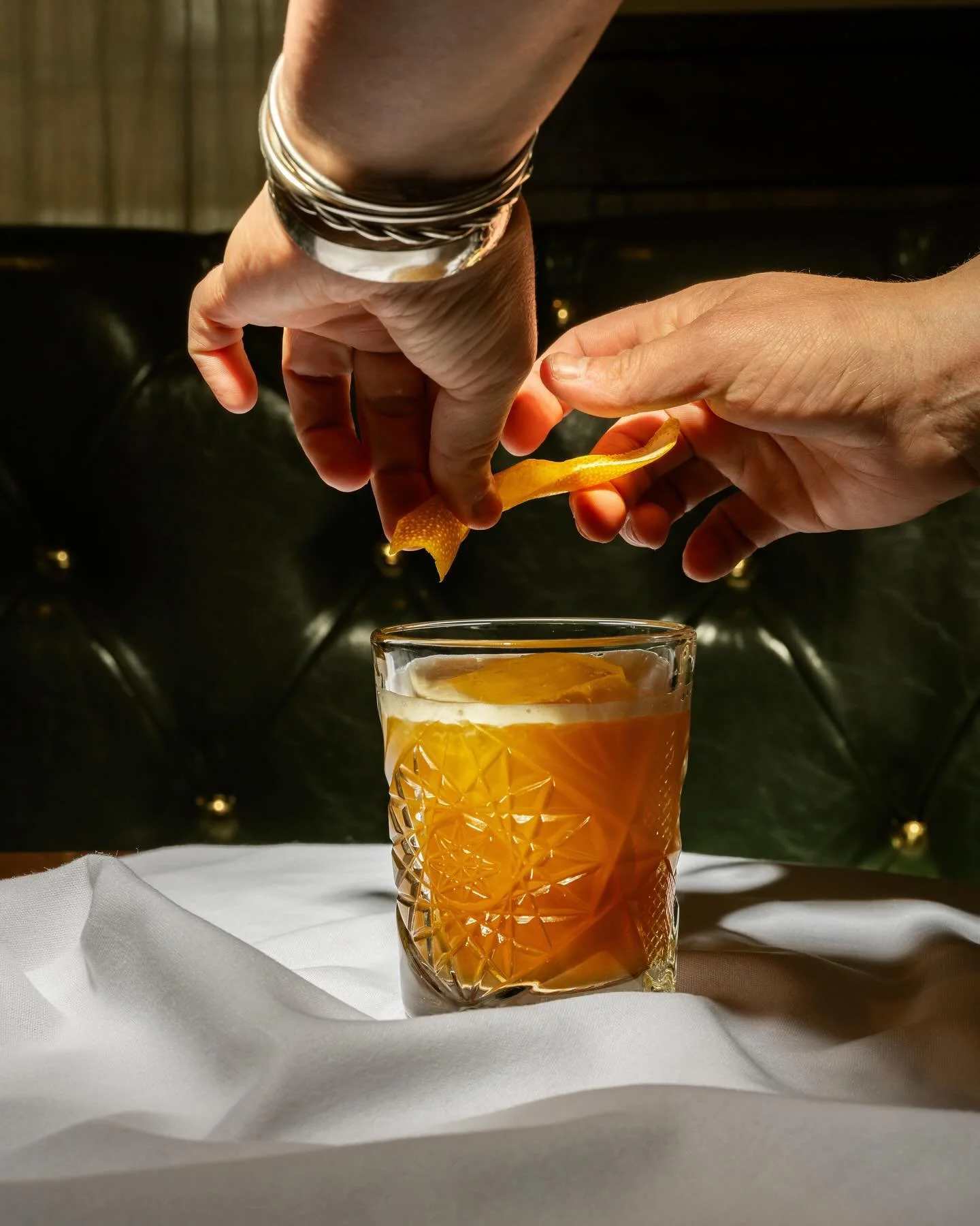 Does anyone else believe in the luxury of a Sunday evening cocktail? The idea of sipping a delicious drink and letting the weekend linger before tucking into bed for an early pre-work week bedtime really strikes our fancy. 

Whether making yourself a