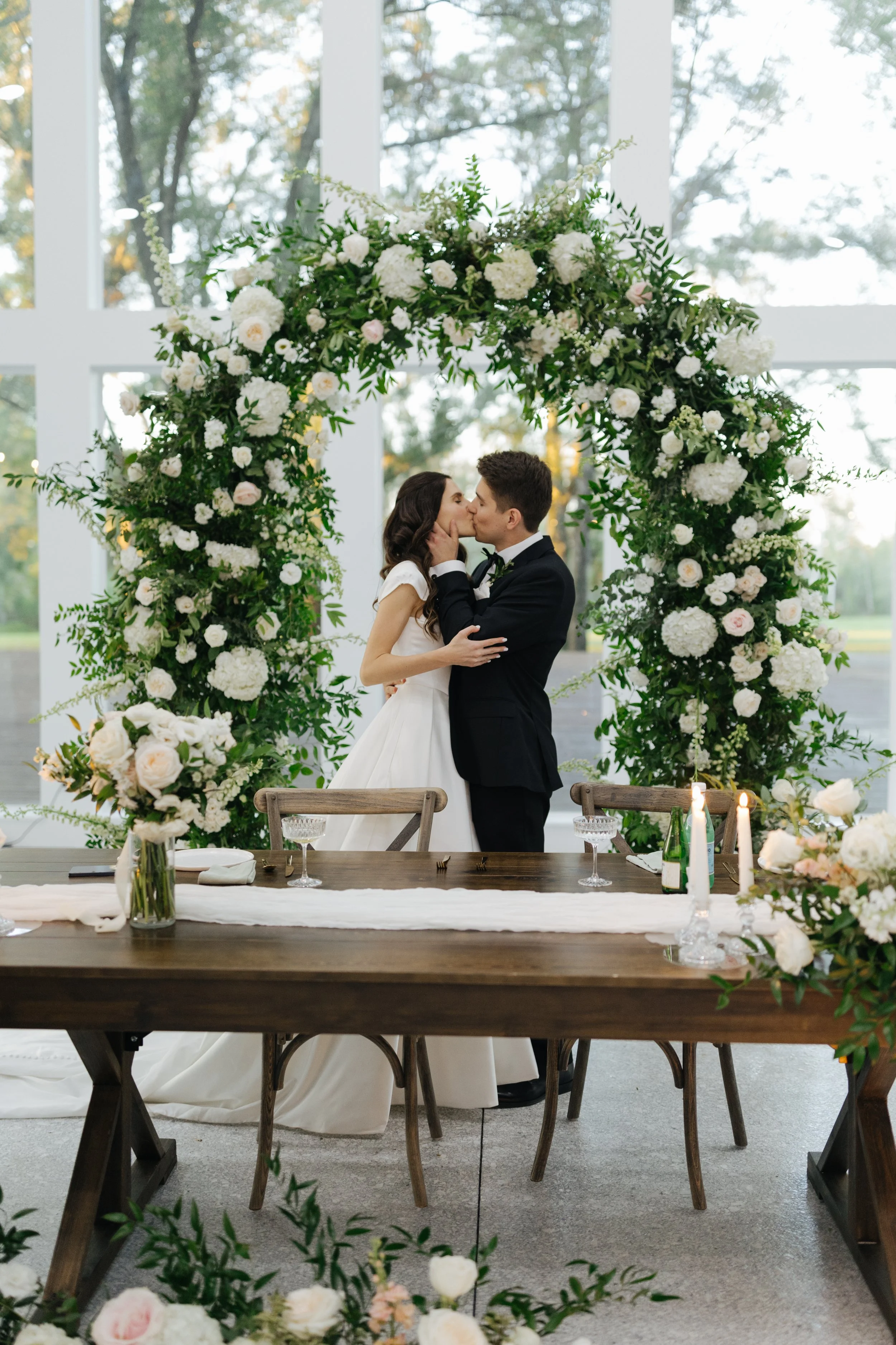 Can Indoor Weddings Feel Like Nature? The Grand Verre Proves Yes