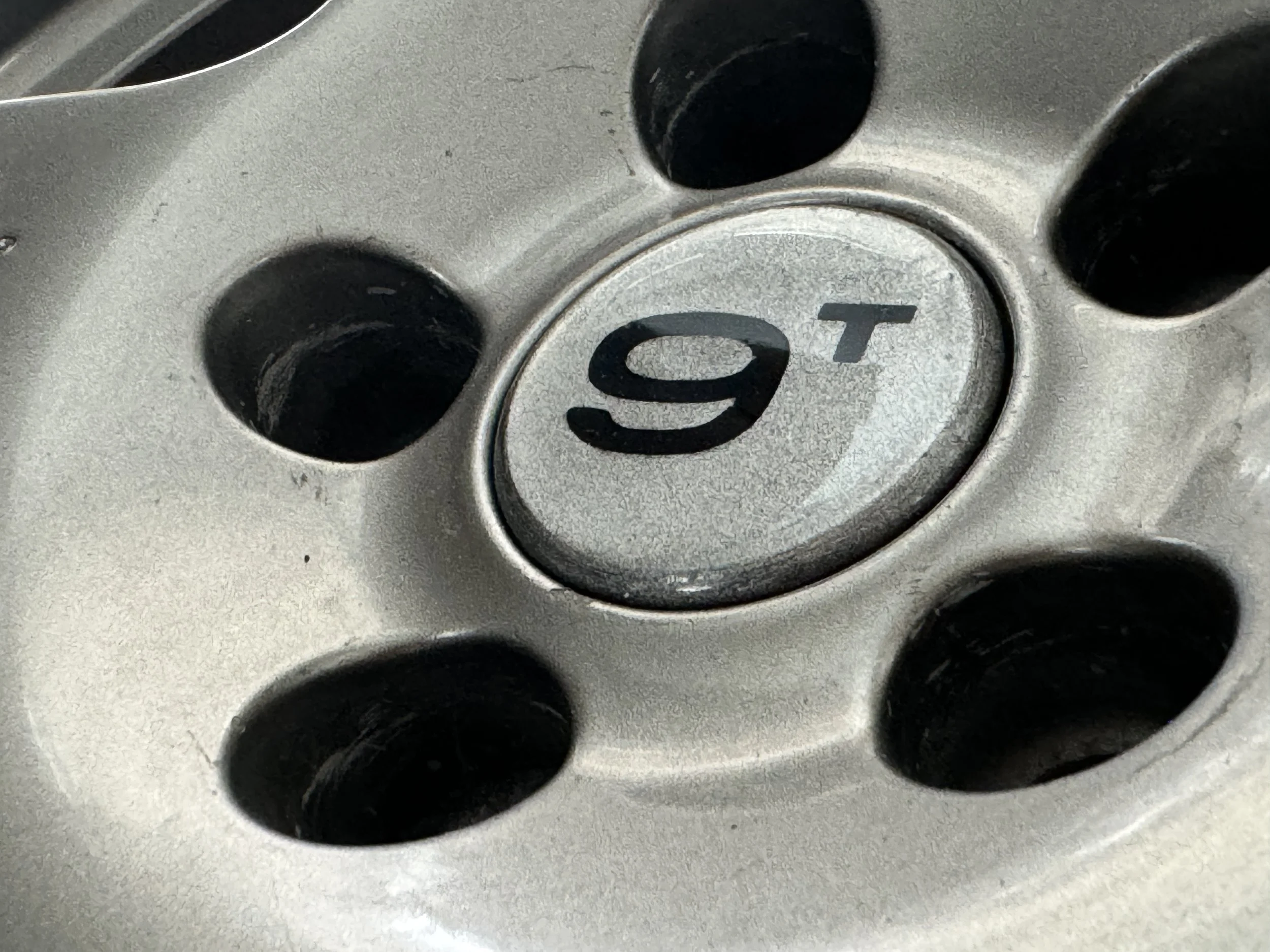 Hirsch Gen 1 6-Spoke Wheel Caps