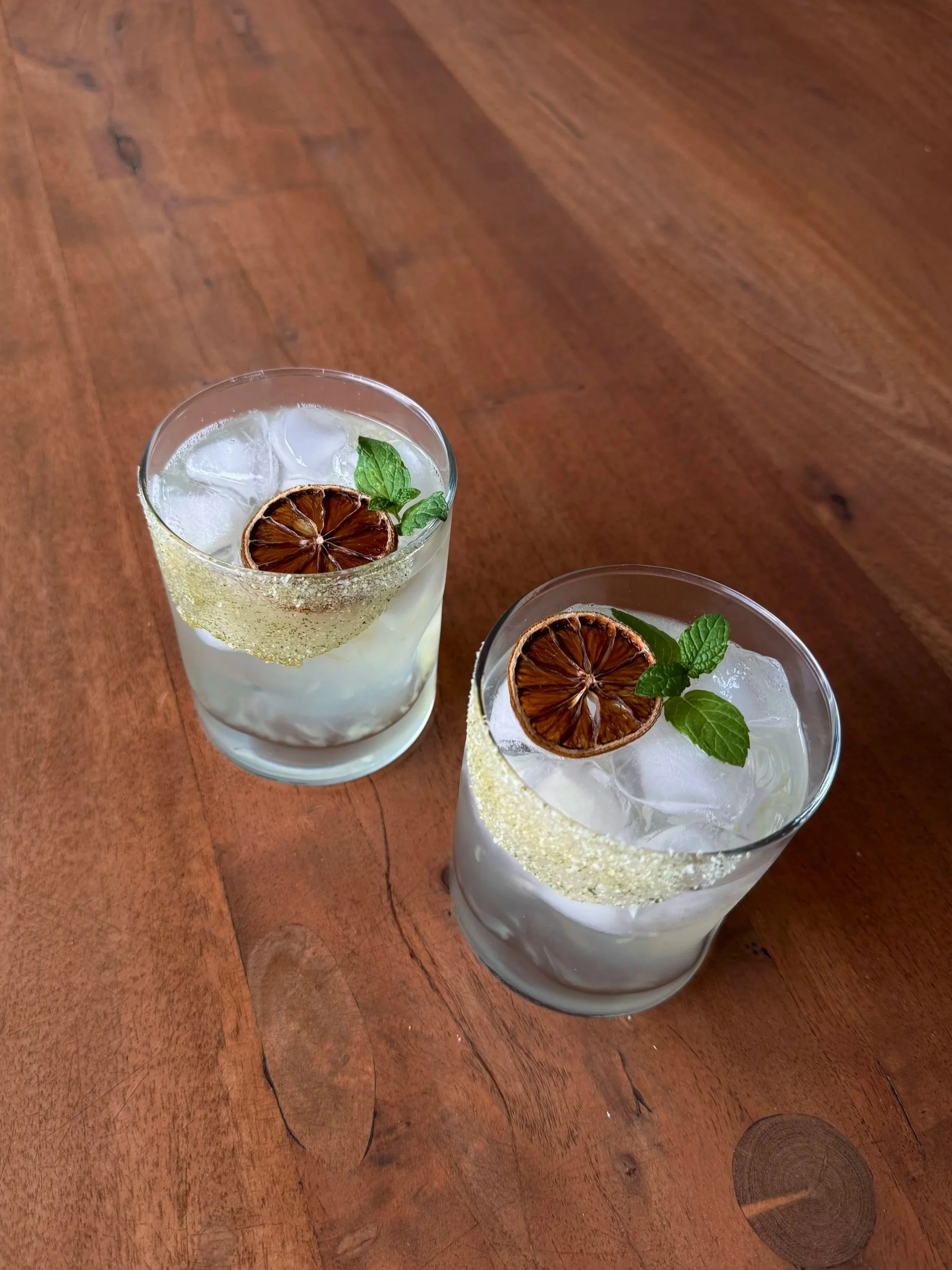 Fresh Lemonade w/ Basil Salt 