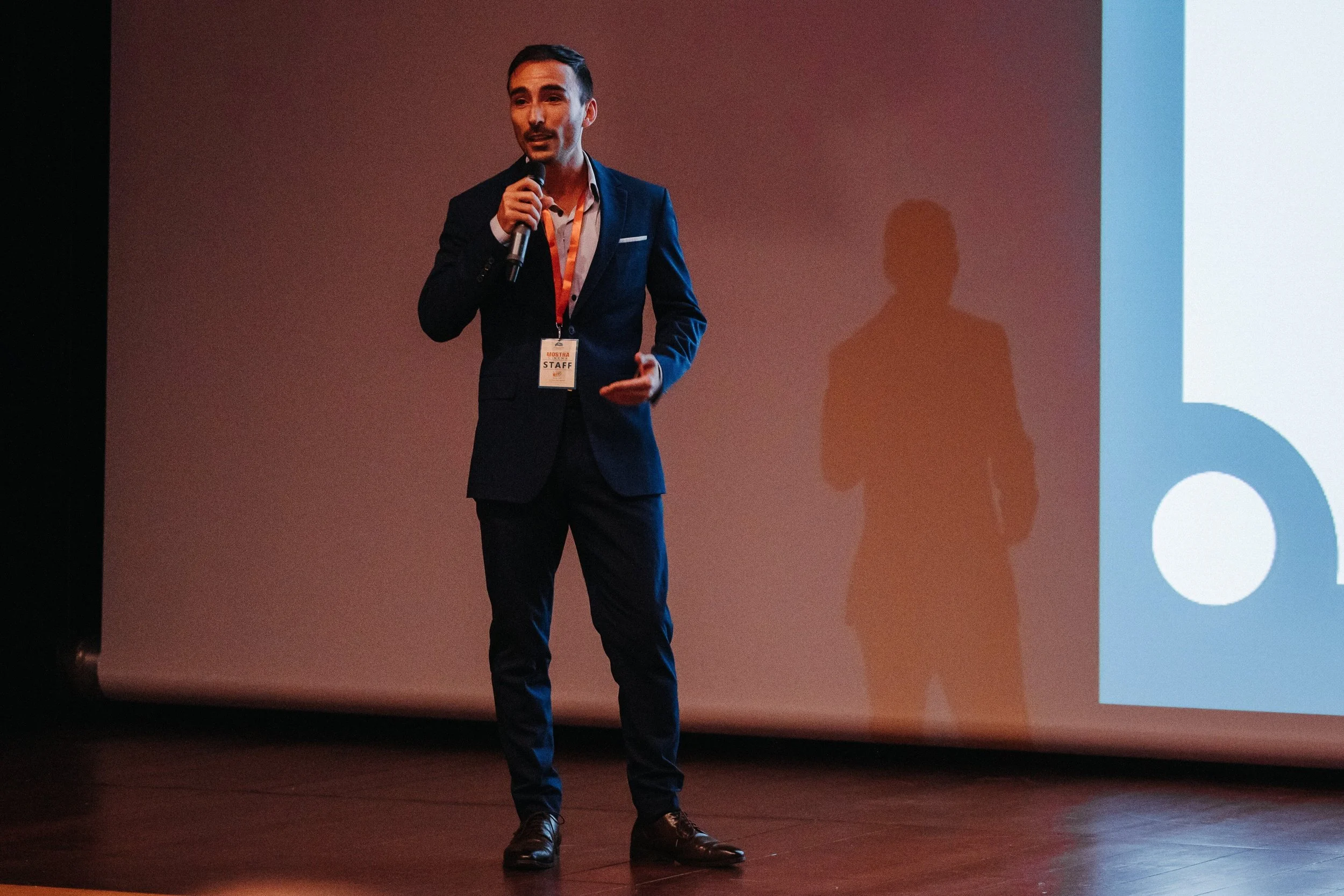 André Casanova apresentando o evento