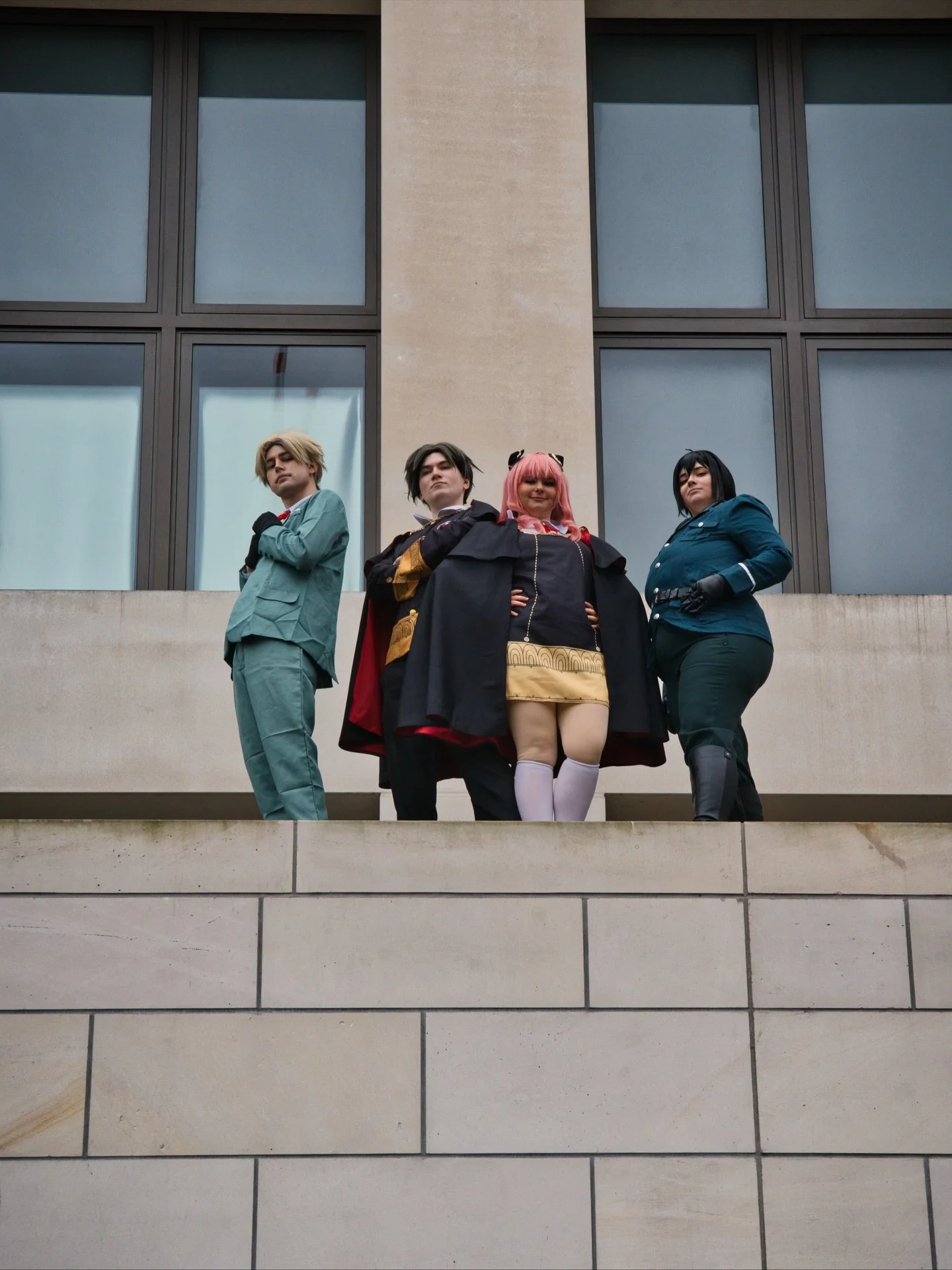 Today some more photos from the Spy X Family photoshoot at Museum Island in Berlin, Germany for my #portraitphotographyjourney 

Featuring: @suikyo_cos @mooglexkupo @allens_life_and_others and @goatchita 

#travelwithlenses #spyxfamilycosplay #cospla