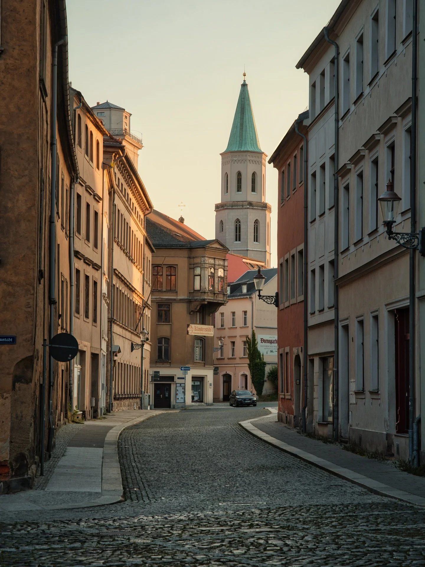 📍 Zittau, Saxony, Germany 

Today some more photos from the streets of the city of Zittau, Germany.

This trip was part of a photography event organized by @pexels.de with the support of @zittau.eu @urlaubdaheeme @oberlausitz.com @naturpark.zittauer