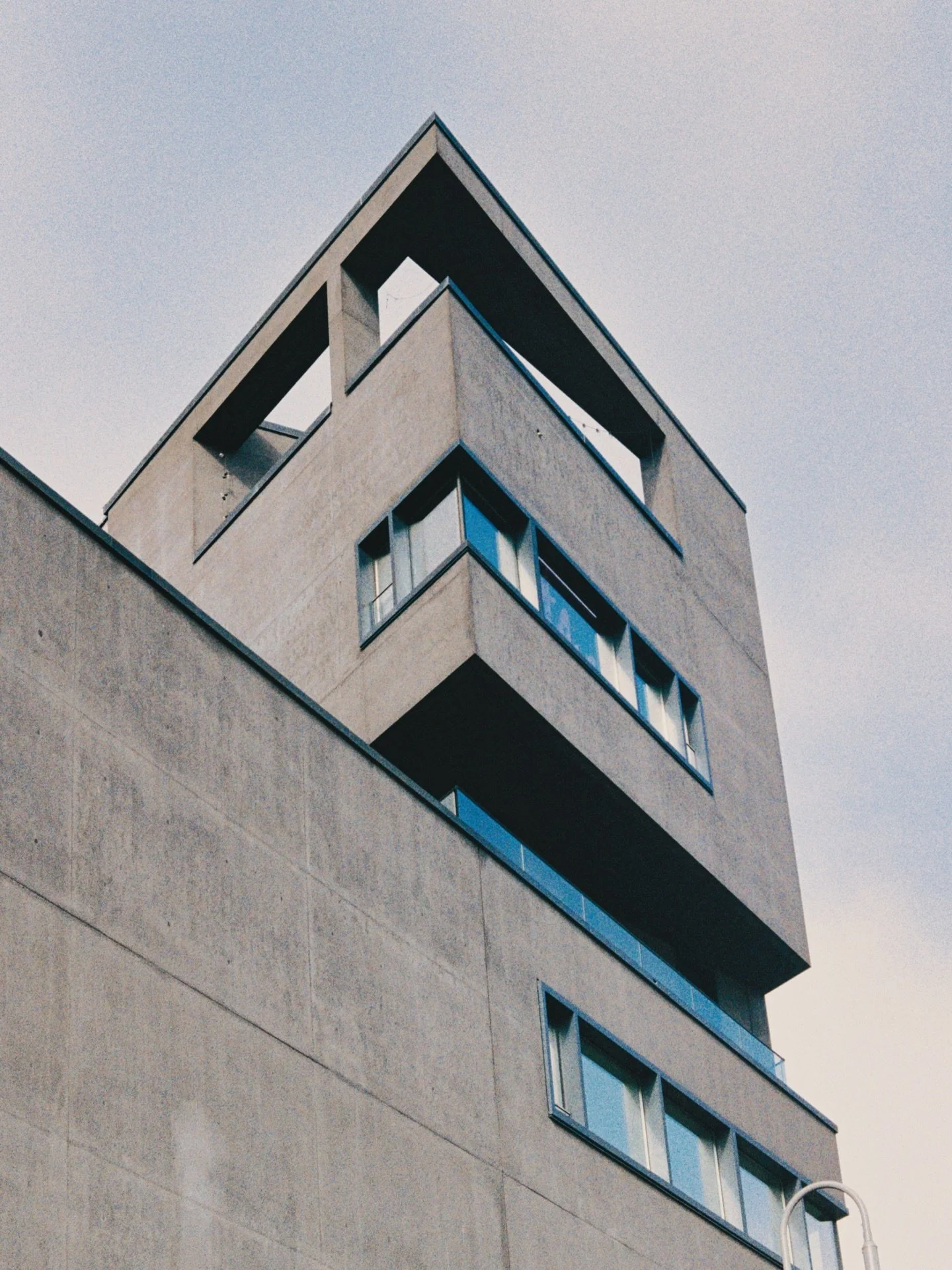 📍 Berlin, Germany 

Today some more analog photos from modern architecture in Berlin central region.

In the 1990s, a strong art scene developed in Mitte &ndash; the starting point for a gentrification process and the driving force behind strikingly