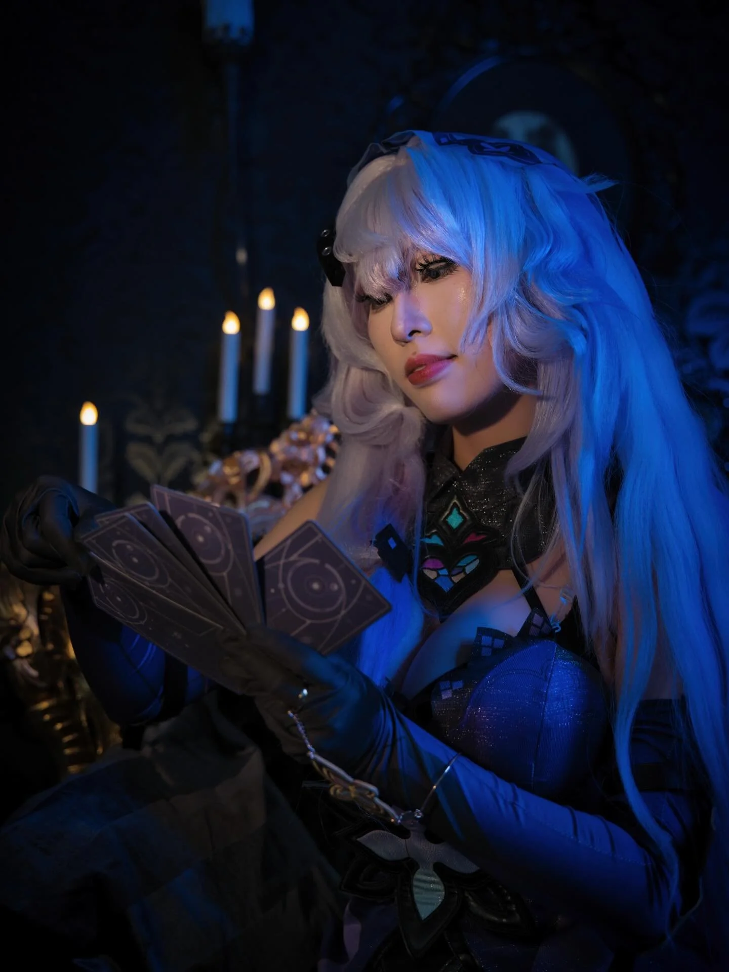 Today my last post from 2025 @dedeco.ev as part of #myportraitphotographyjourney 

Today featuring @itssmilingpanda during one of my favorite photo shoot in the event

#travelwithlenses #cosplayphotographyberlin