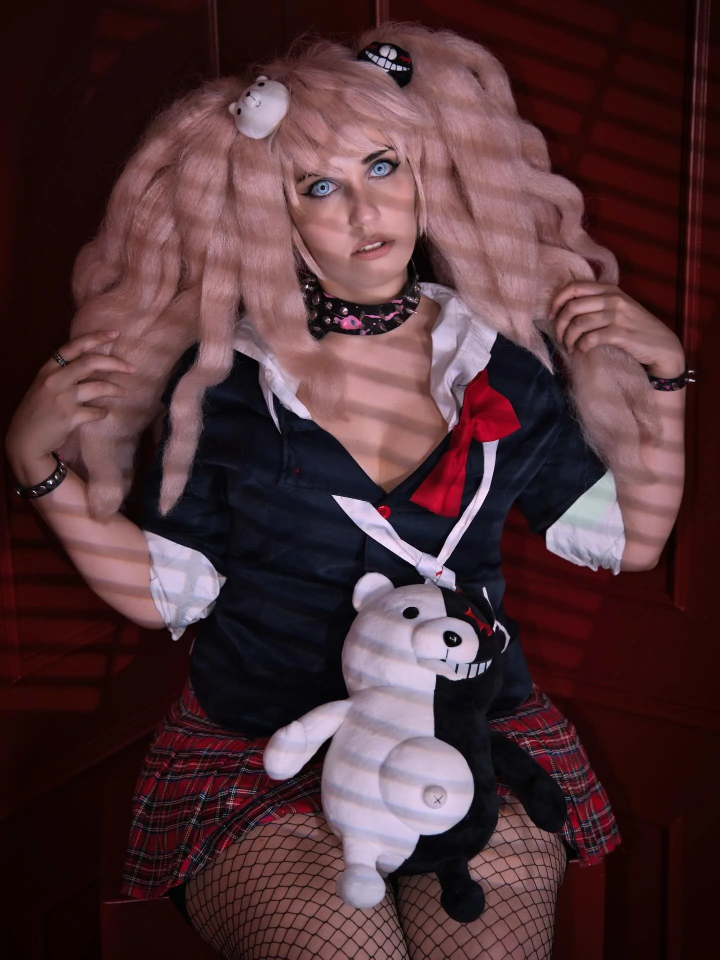 Today some more photos from last year&rsquo;s cosplay photoshoot at @mietstudio_fotostyle_berlin as part of #myportraitphotographyjourney 

Today featuring @sheofthewildfire 

#travelwithlenses #cosplayberlin #cosplayphotographyberlin